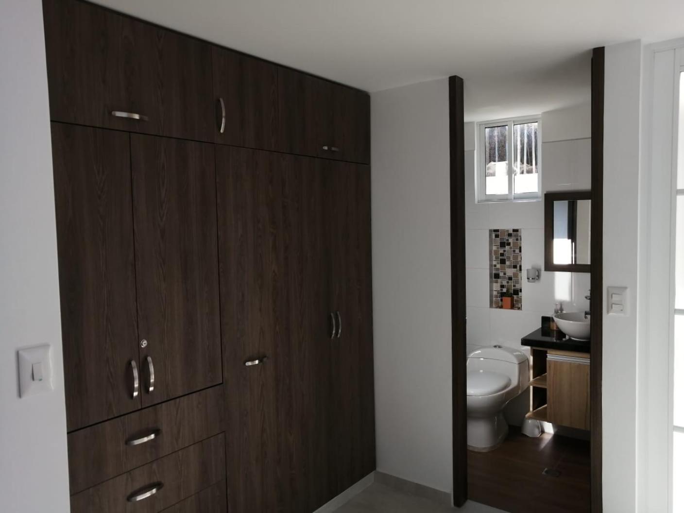 Hermoso apartamento familiar con parqueadero privado view 3