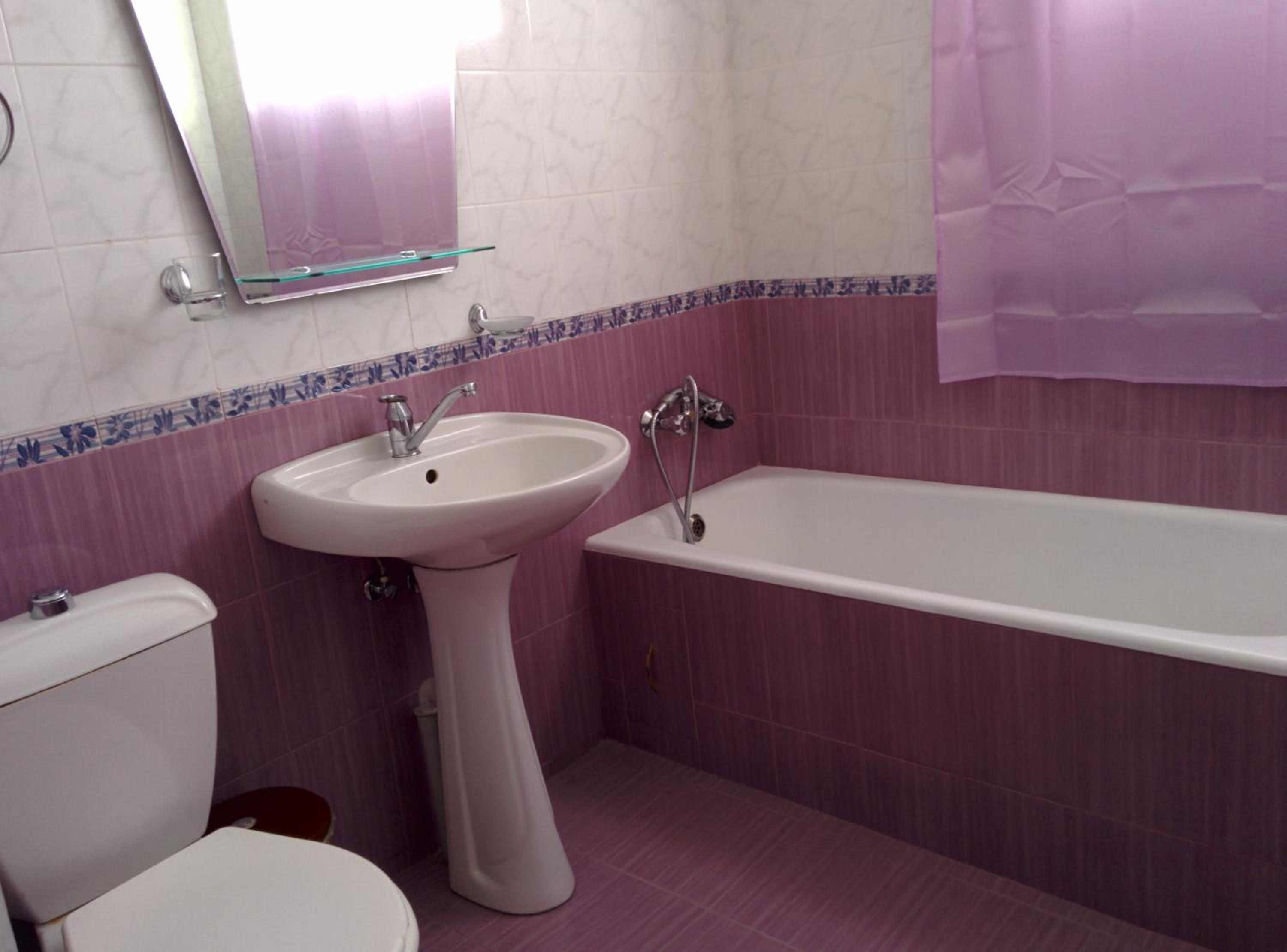 Erazank Hotel