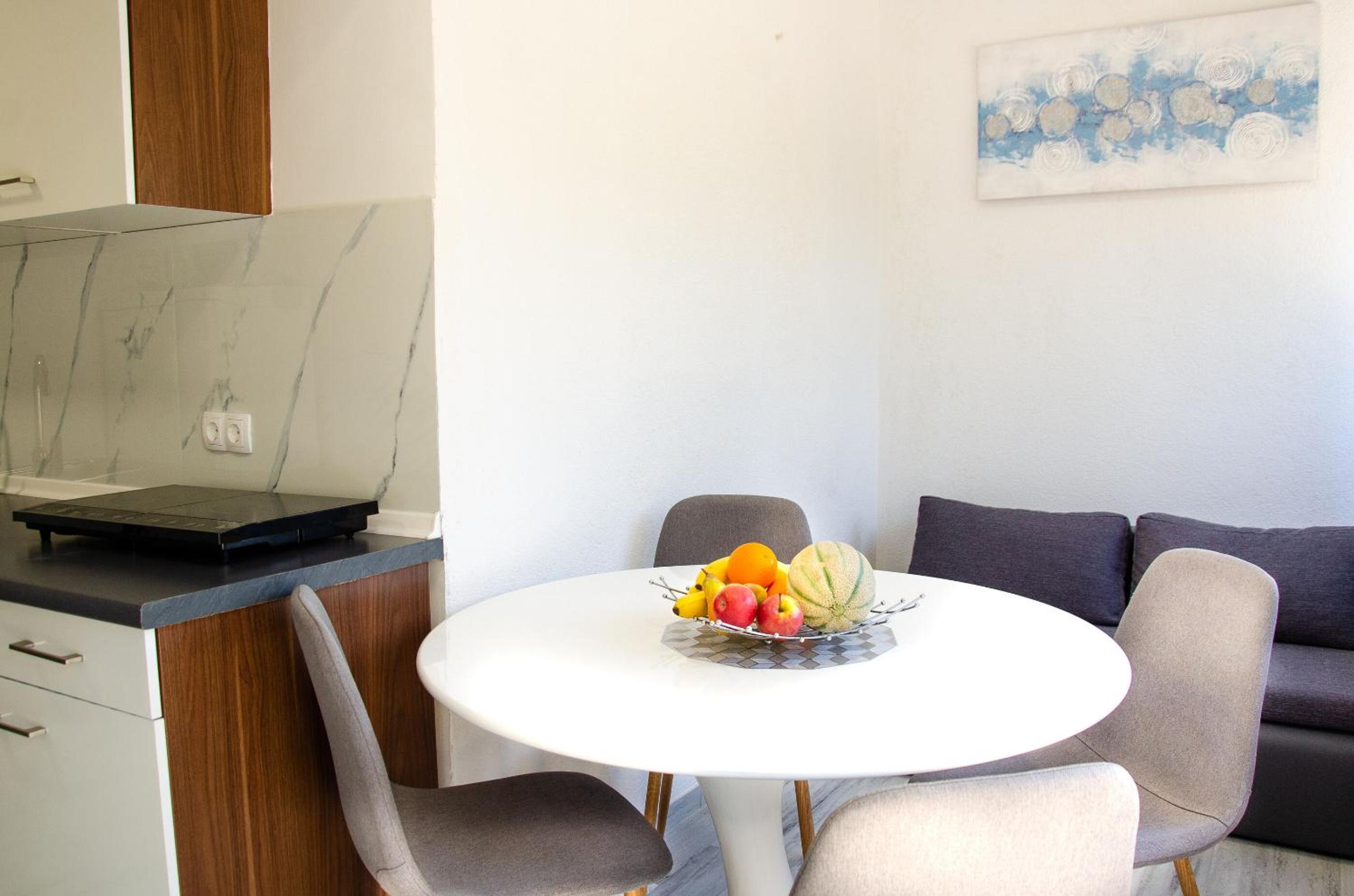 Apartments Maar
