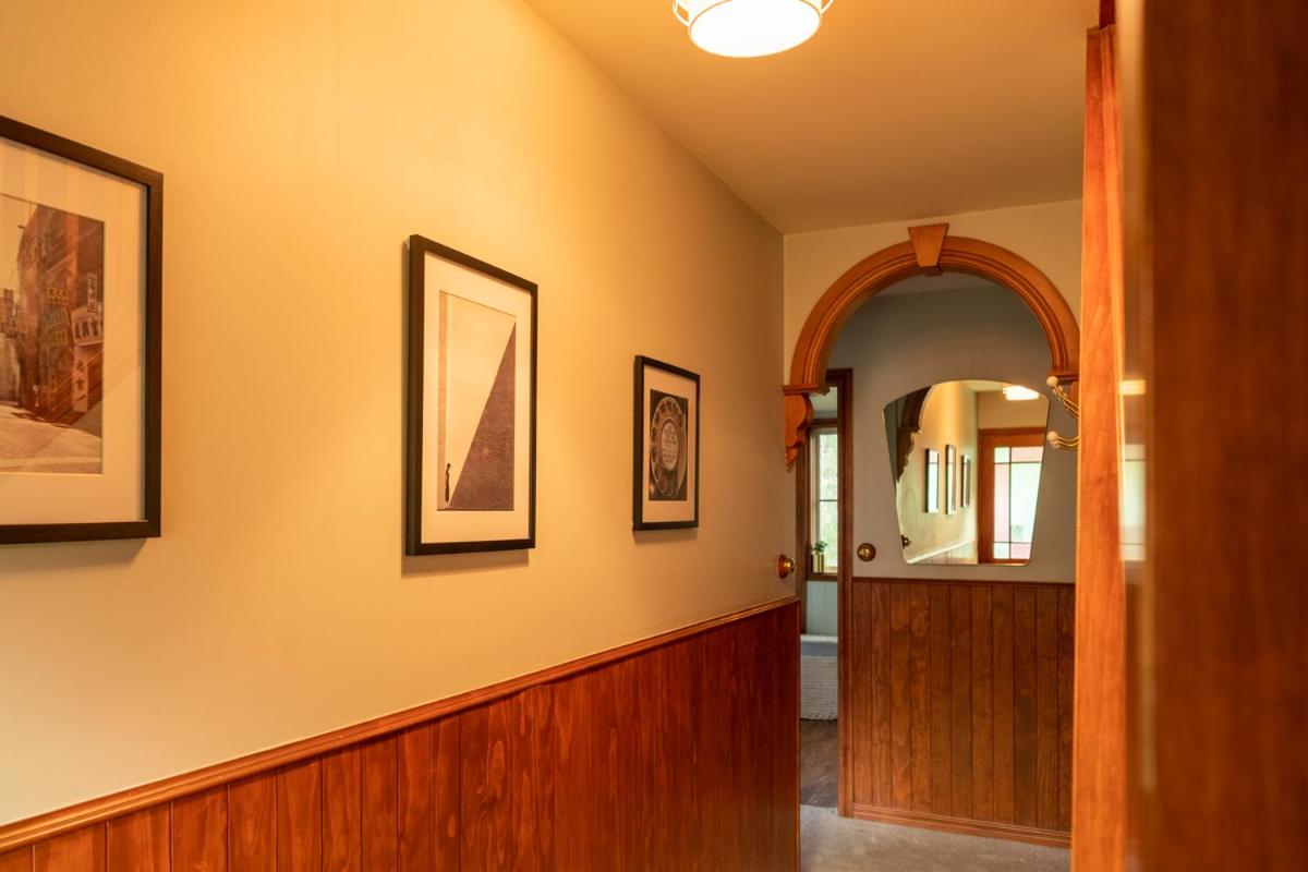 37 St James Avenue view 2