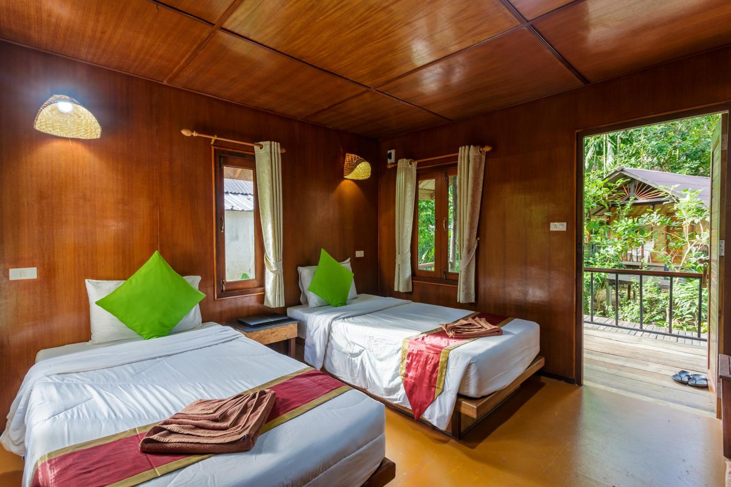 Khao Sok Cabana Resort