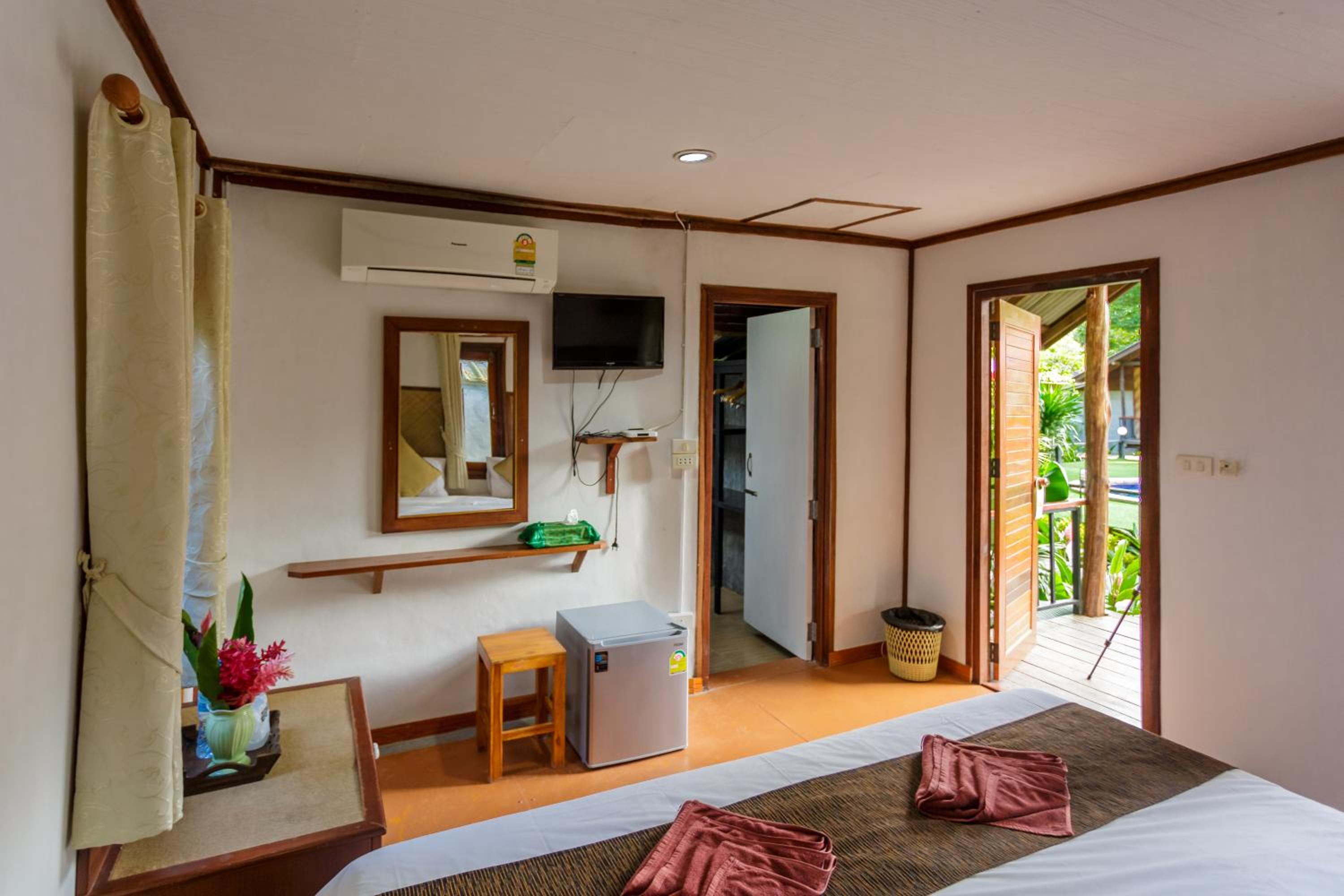 Khao Sok Cabana Resort