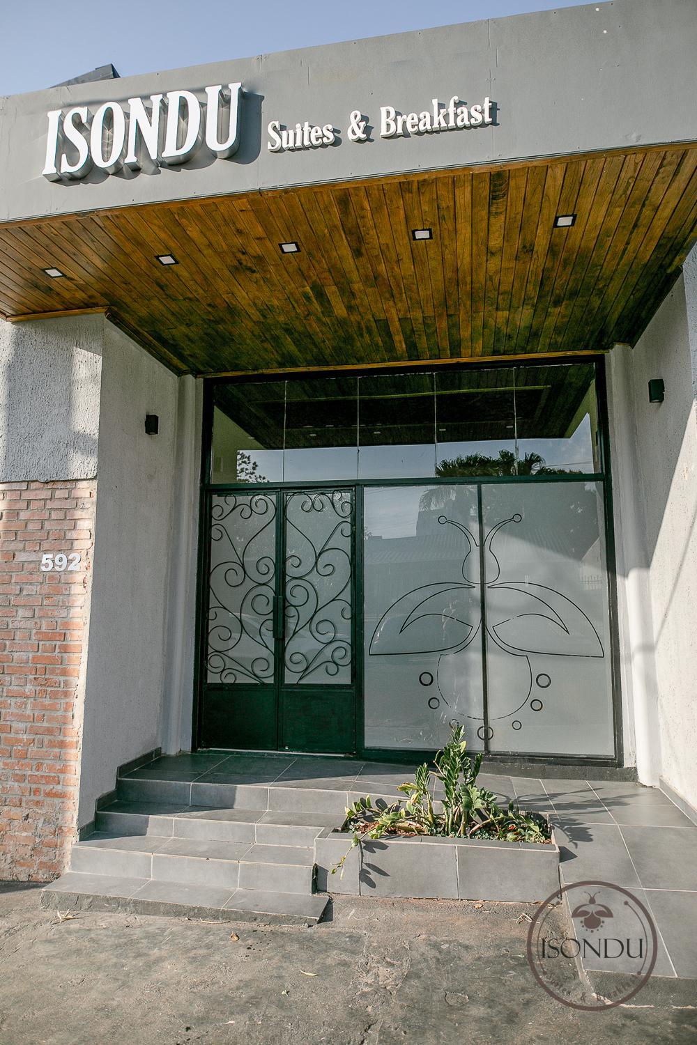 Hotel ISONDU Suites & Breakfast - Image 1