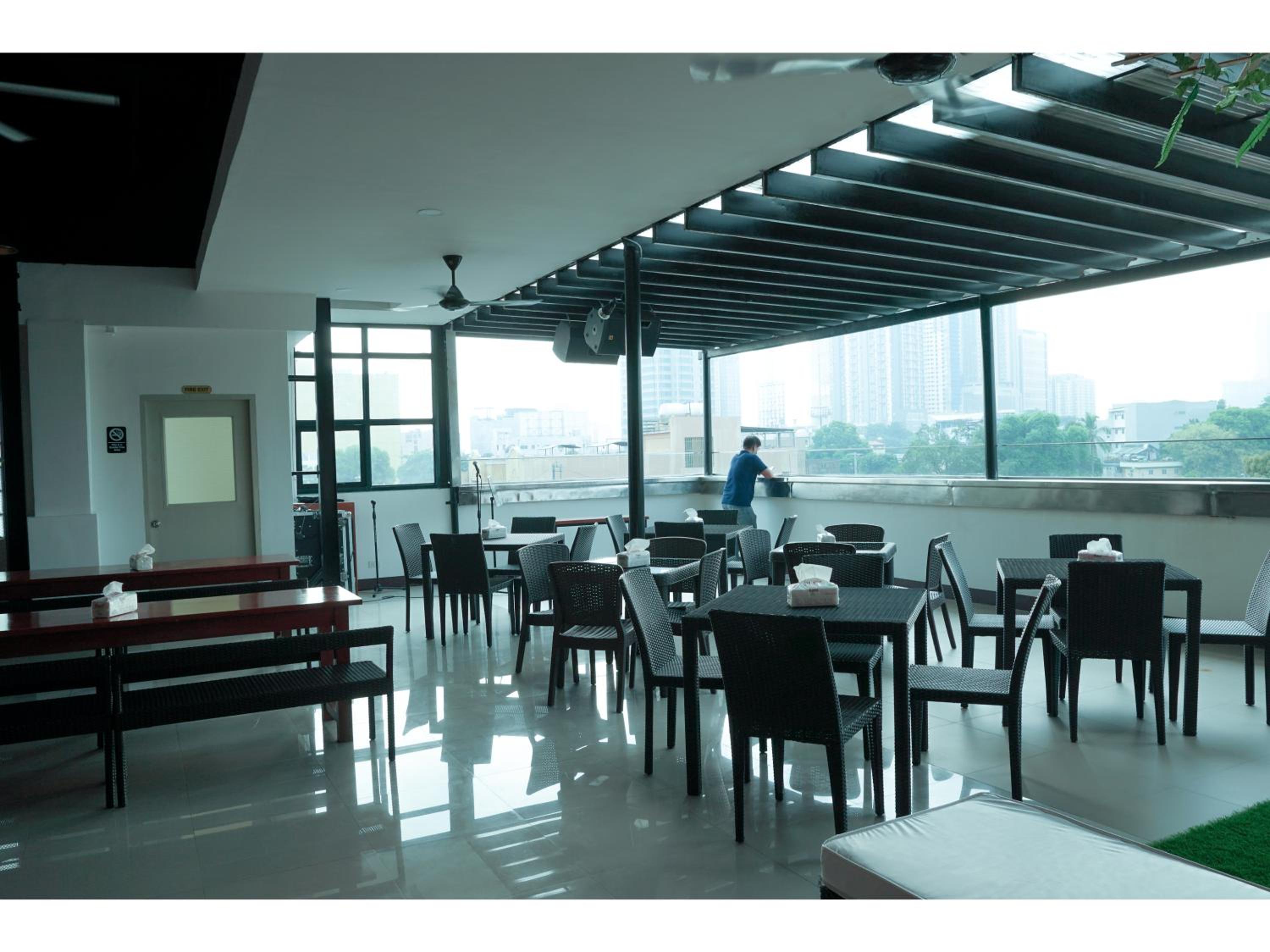 M28 Hotel and Apartments
