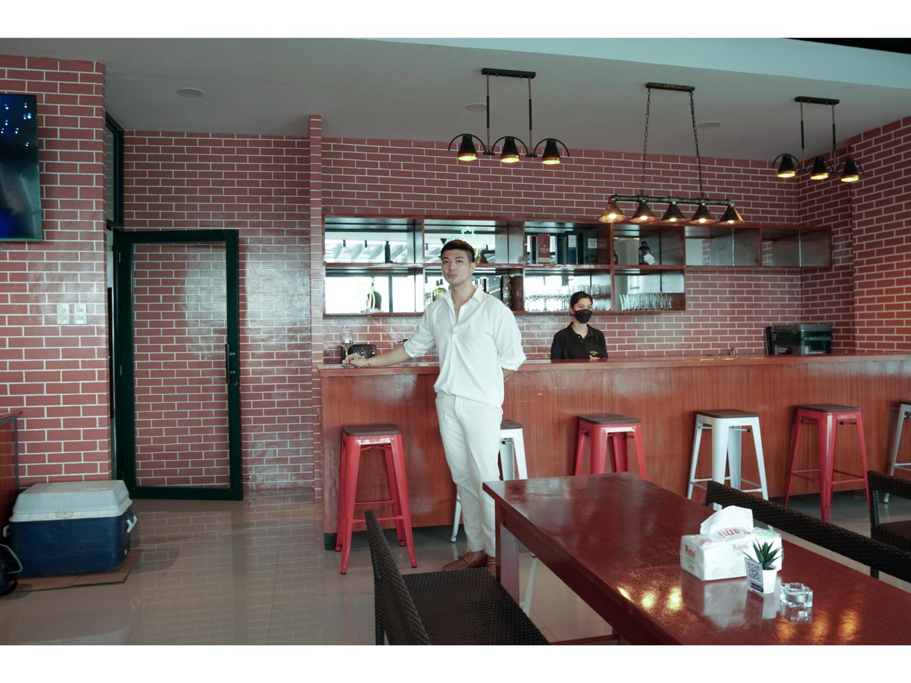 M28 Hotel and Apartments