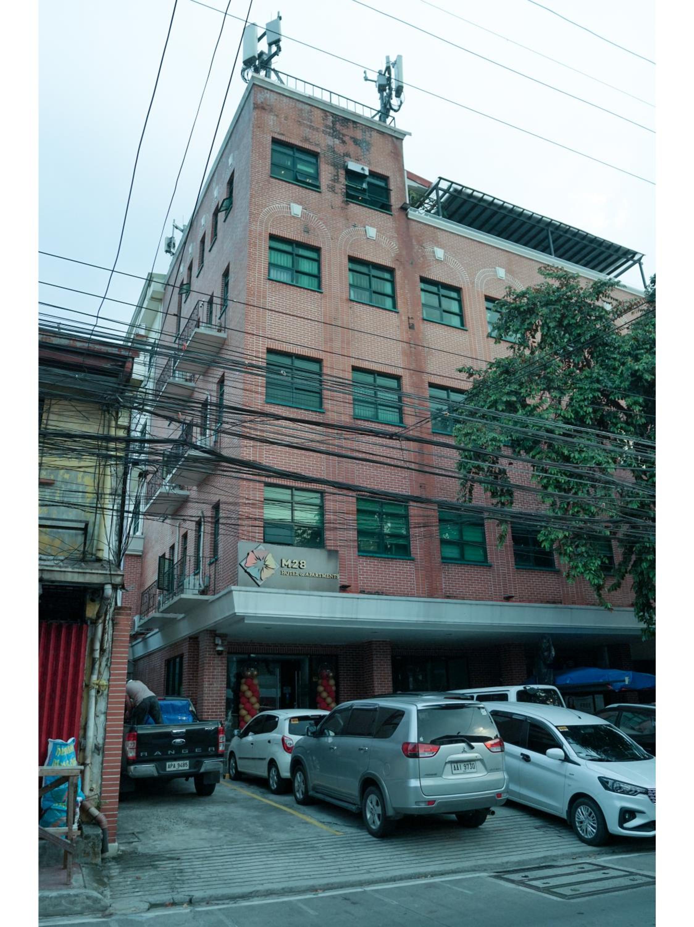 M28 Hotel and Apartments