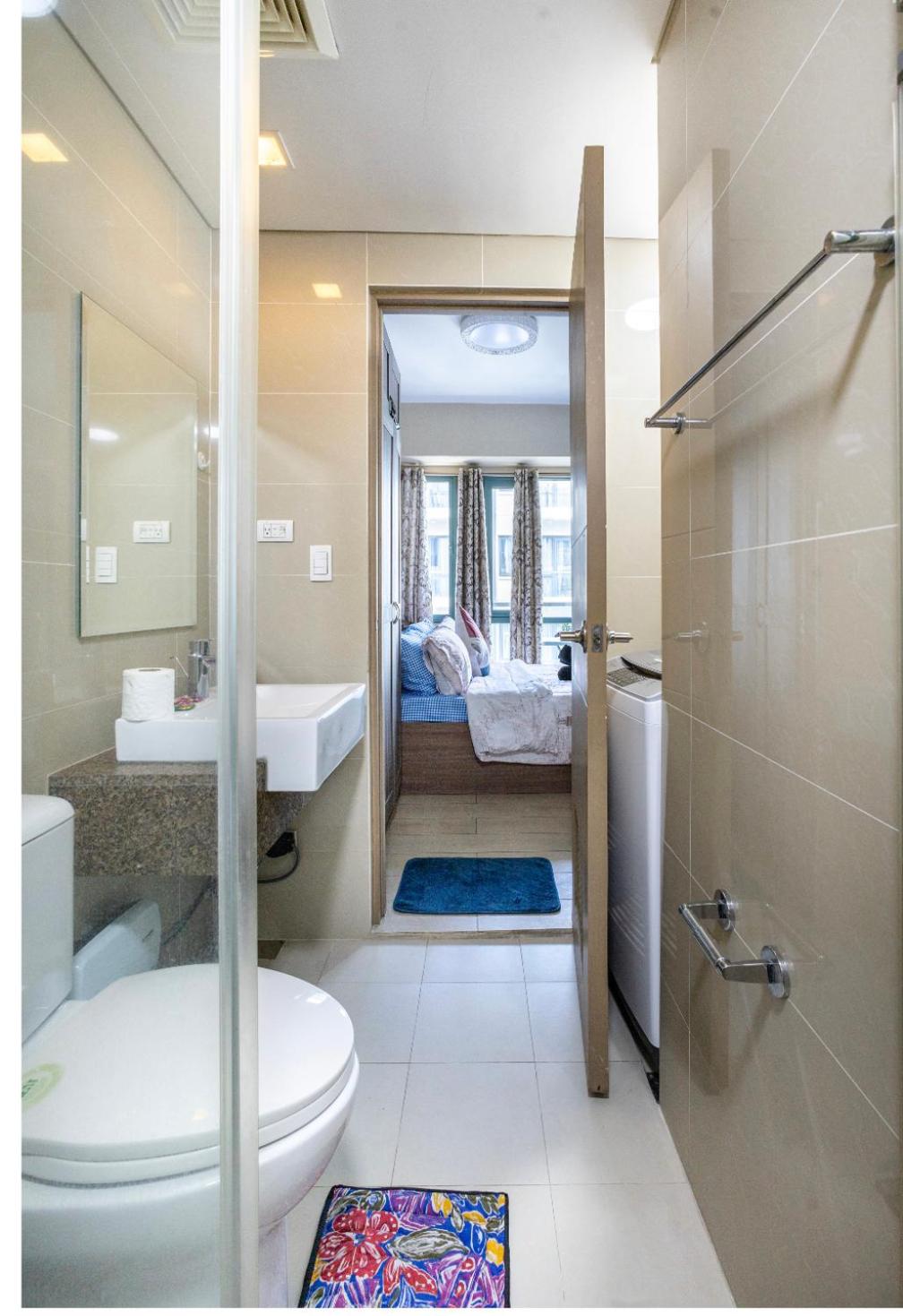 Studio at Newport World Airport Area Prime Location