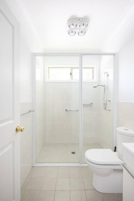 Adorable 1-bedroom Kuzman Guesthouse
