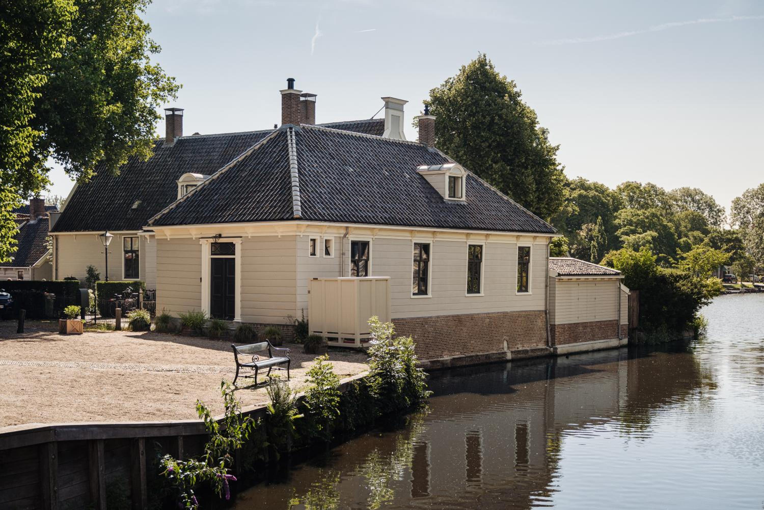 Inn on the Lake