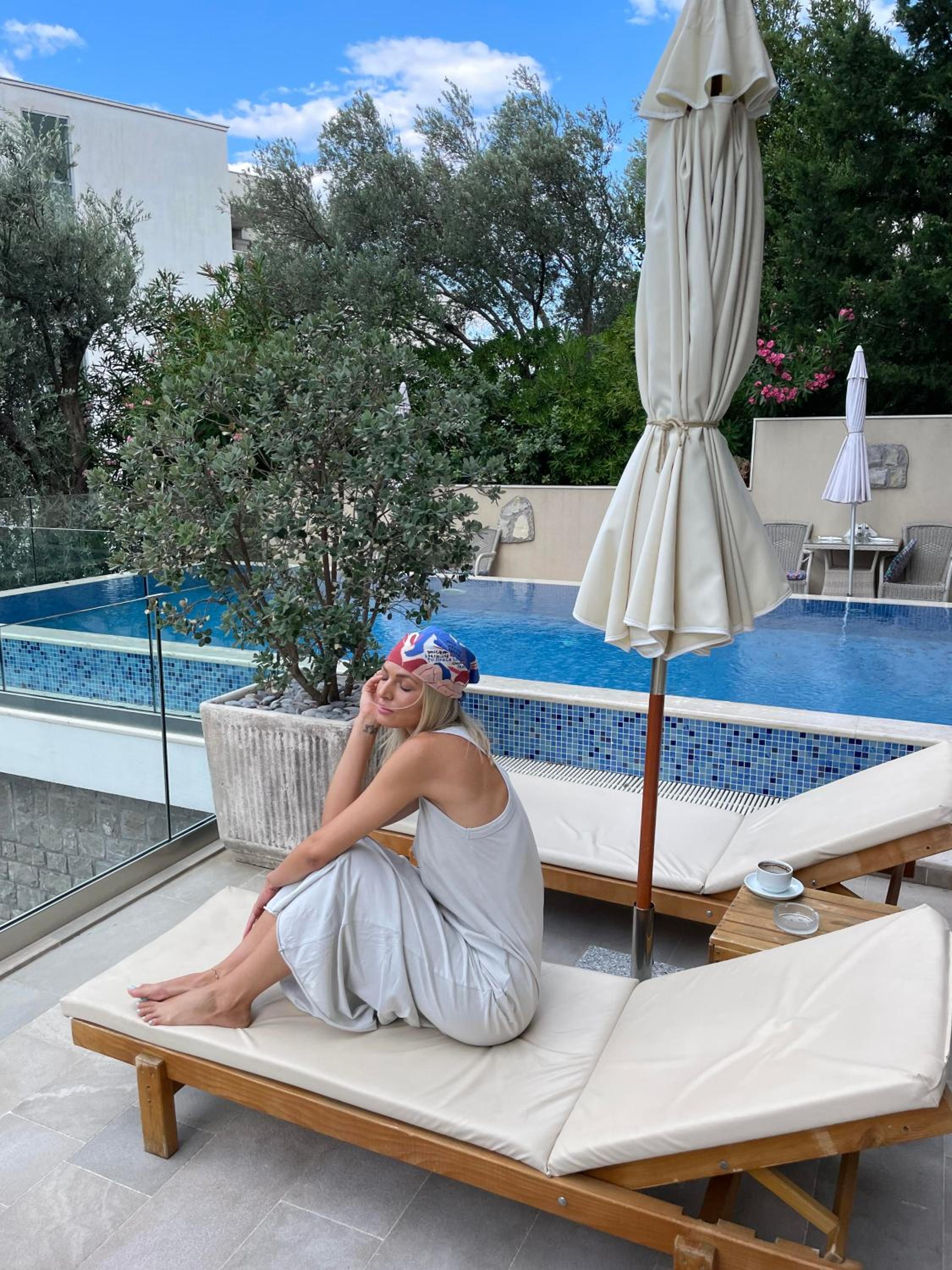 B&B Amfora view 3