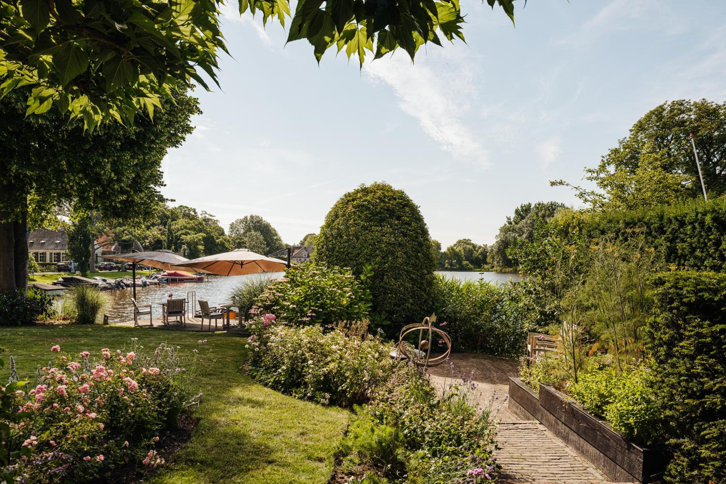 Inn on the Lake