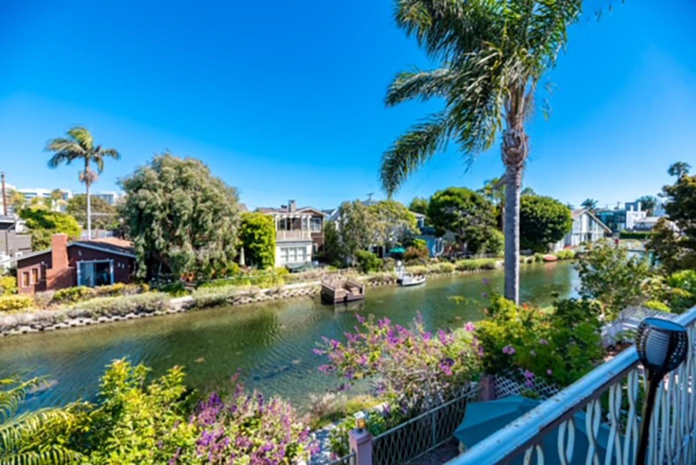 Los Angeles Vacations - Villa 3 bedrooms on Venice Beach Canal. - Property Image 16