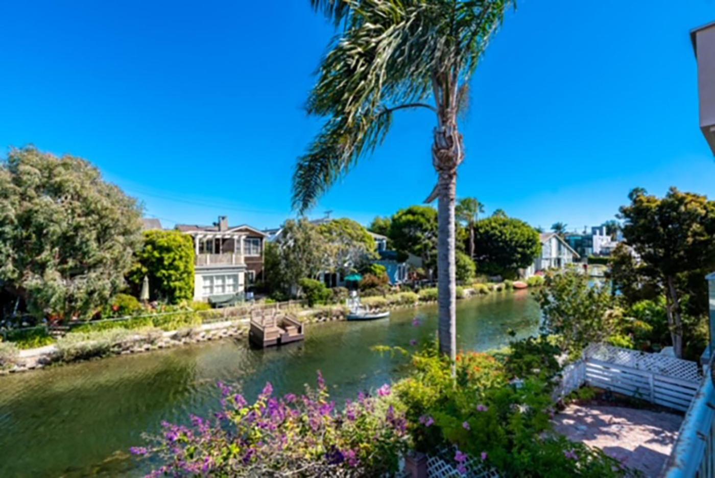 Los Angeles Vacations - Villa 3 bedrooms on Venice Beach Canal. - Property Image 2
