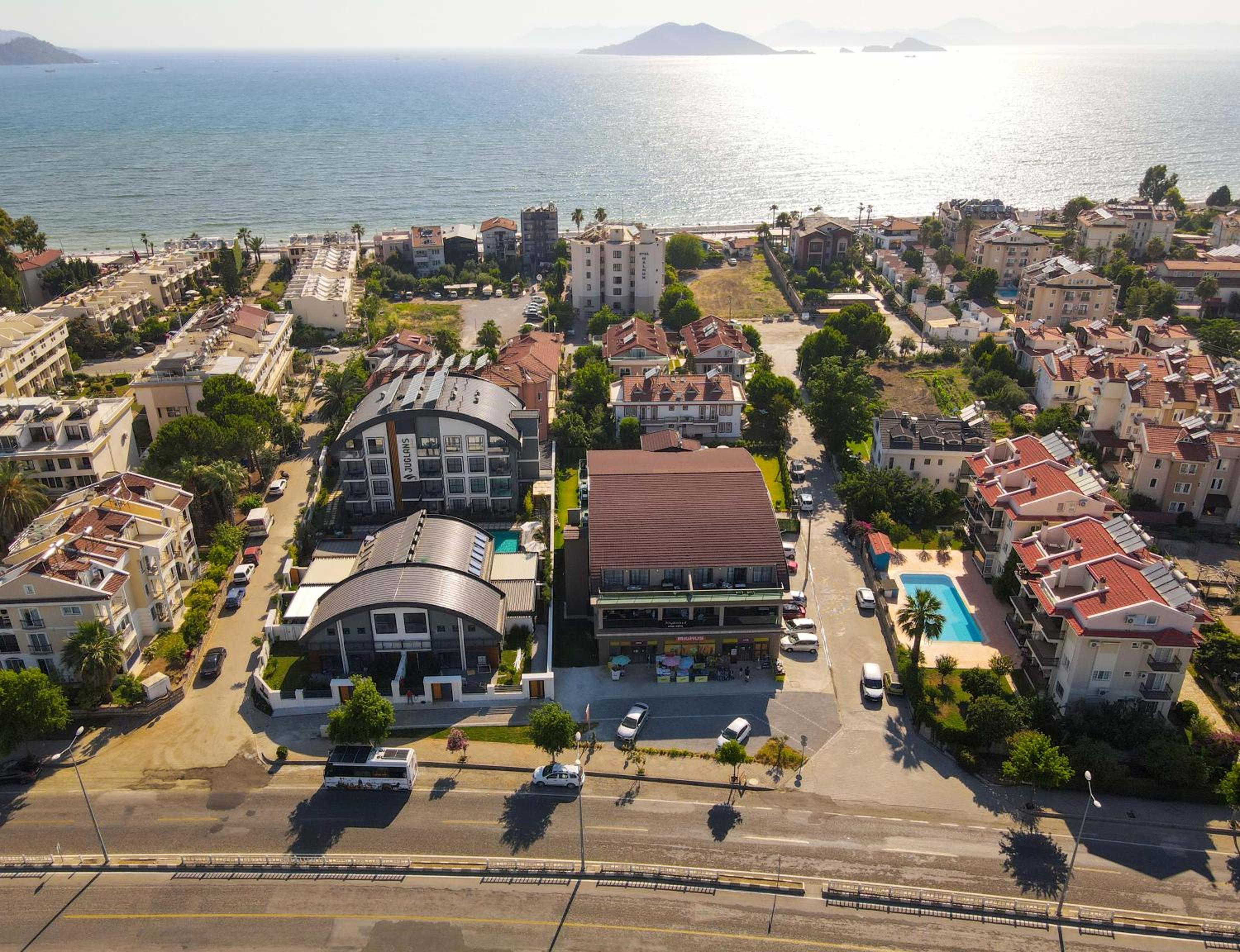 Juglans Suites - Image 23