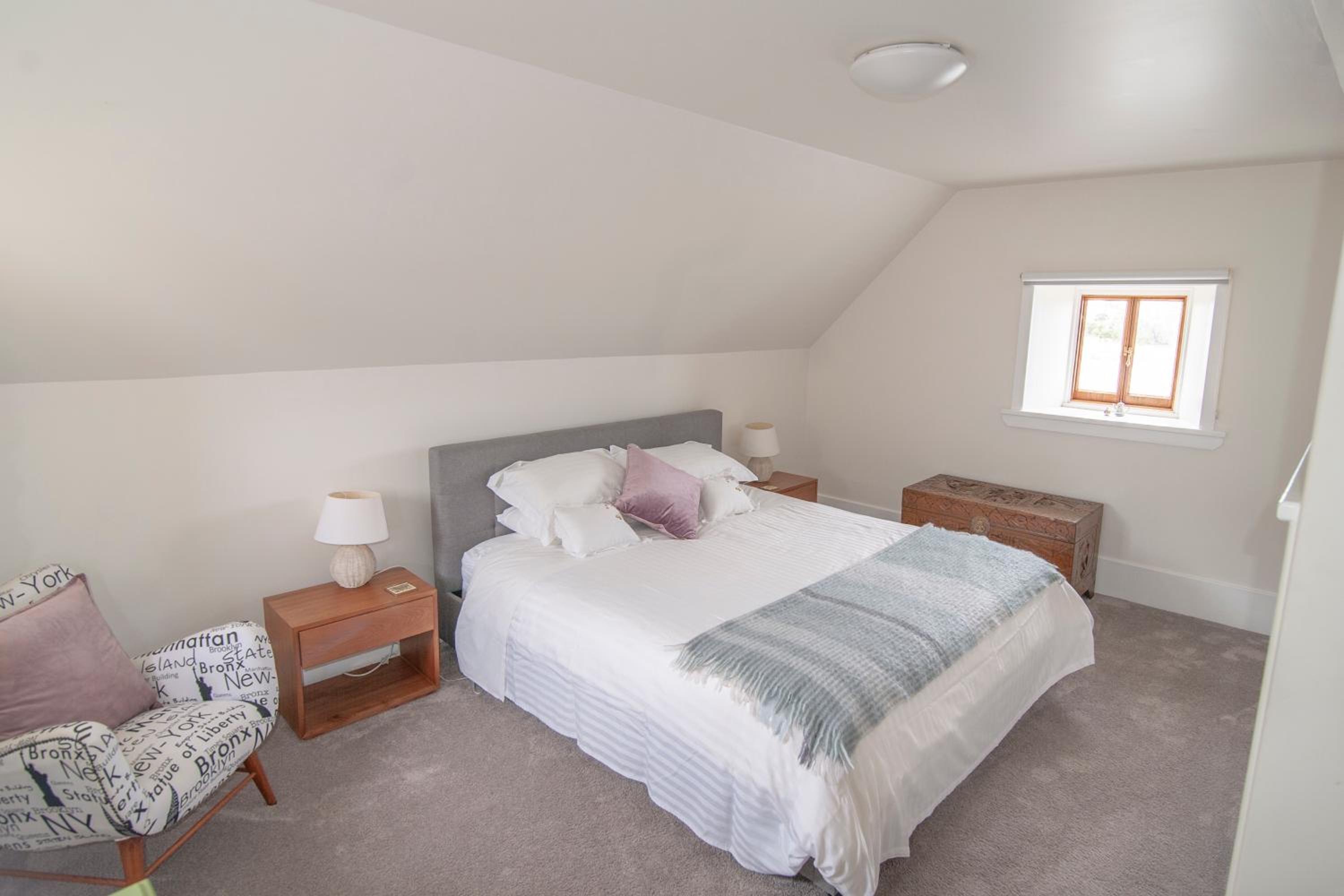 Heritage Shepherd's Cottage - Lisdillon - Waterfront