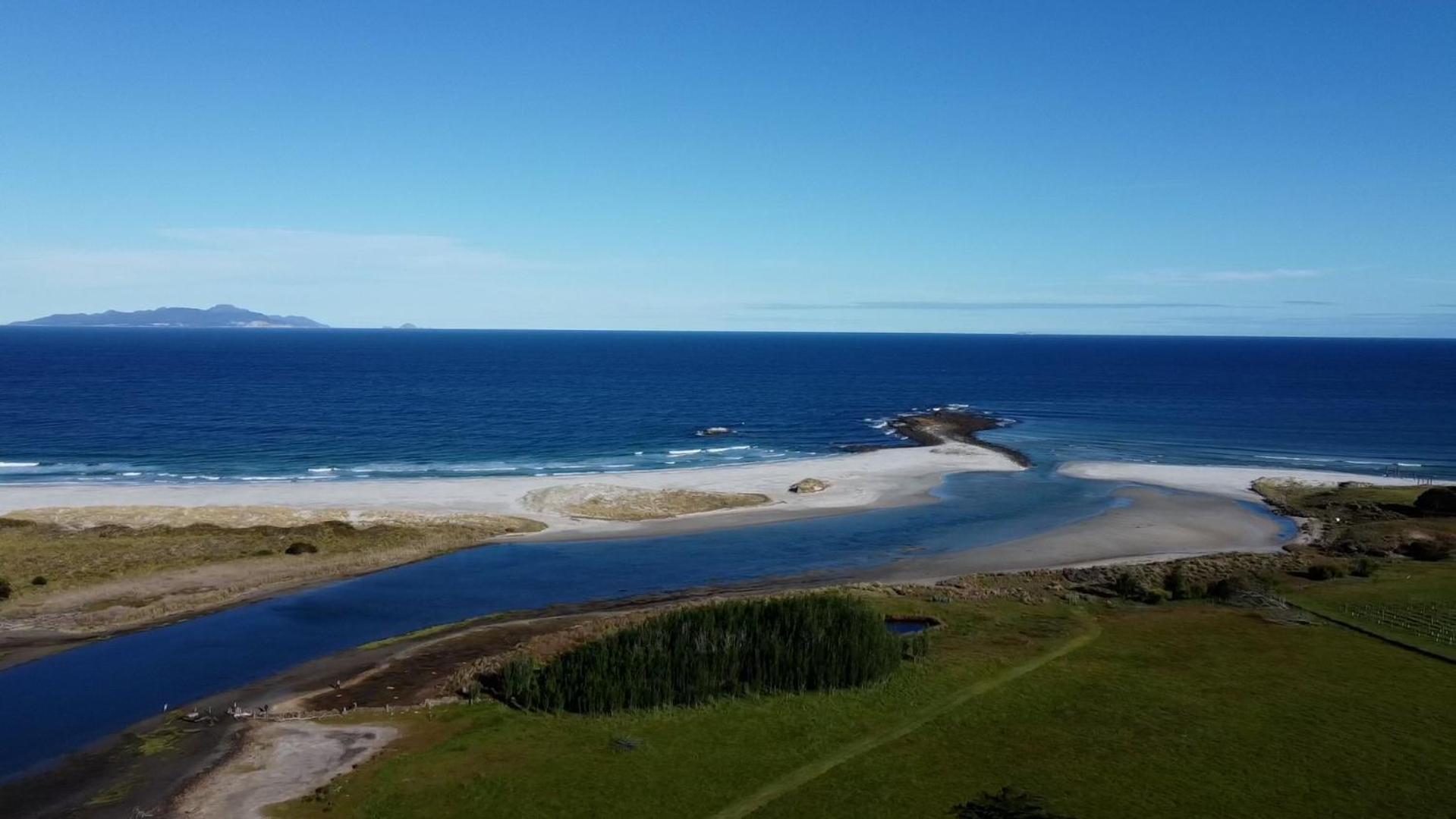 Heritage Shepherd's Cottage - Lisdillon - Waterfront