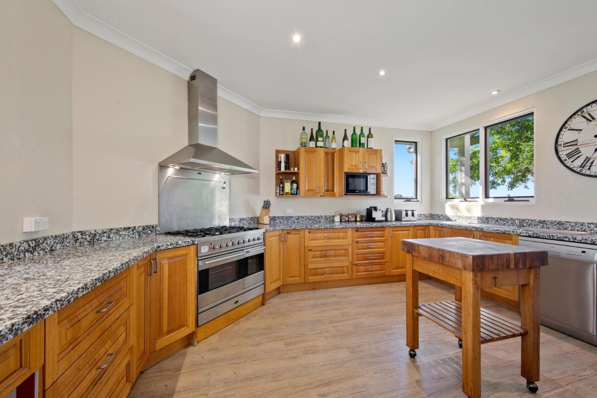 Brokenback Vineyard Estate