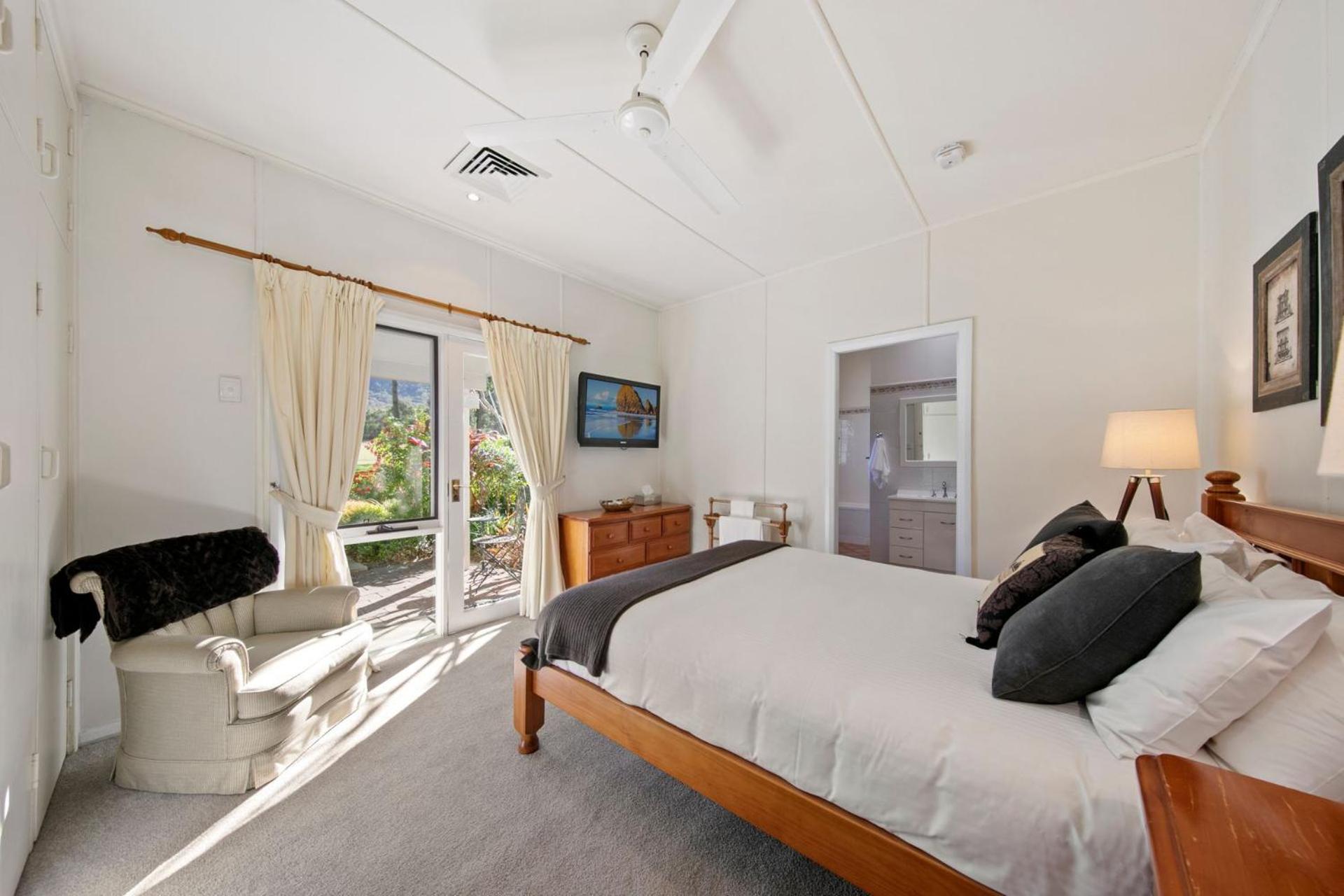 Brokenback Vineyard Estate