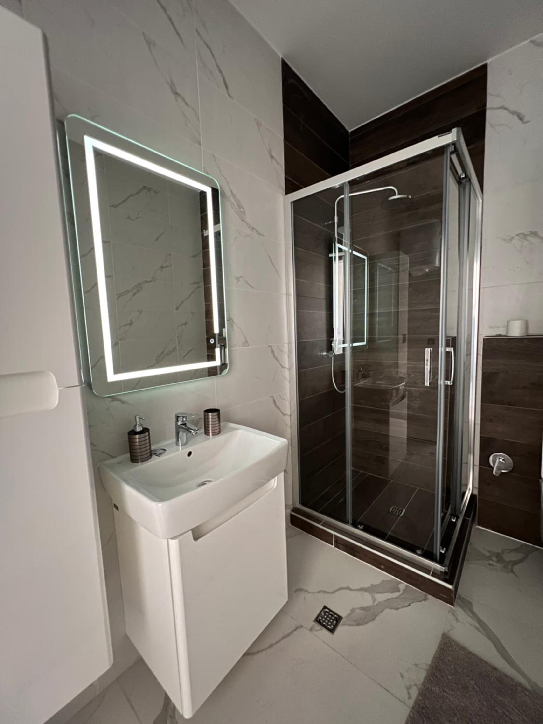 Luxury Apartment Sarajevo King Size Bed