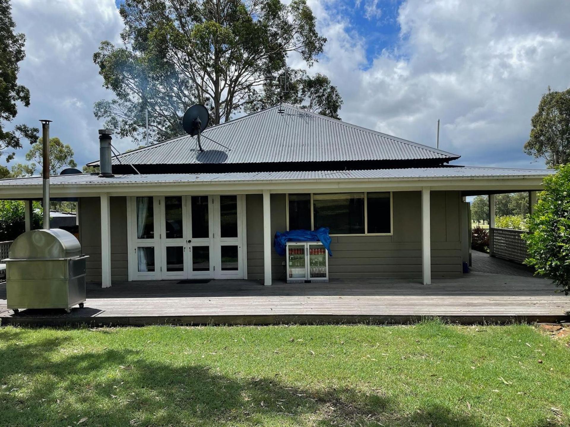 Brokenback Vineyard Cottage