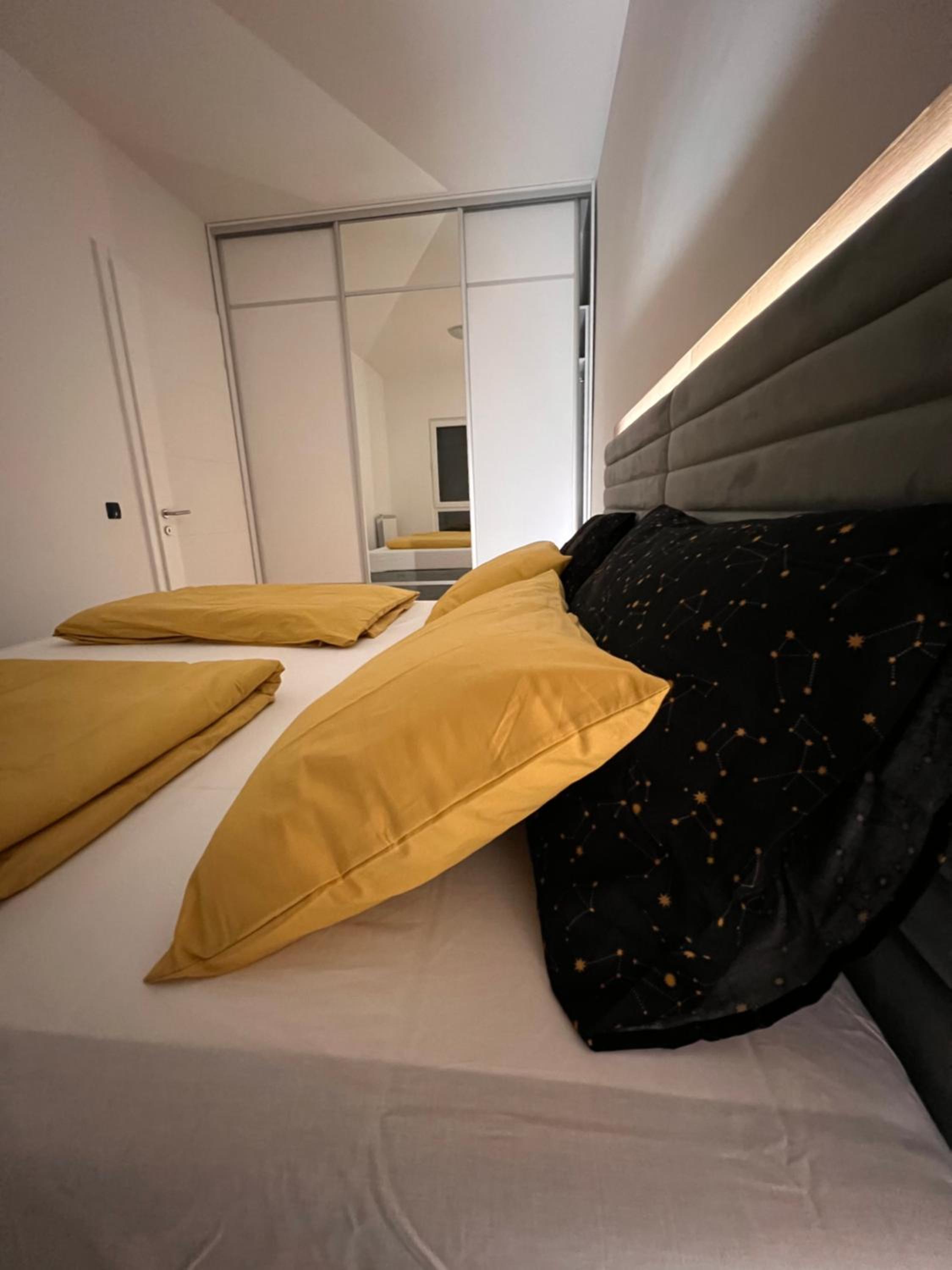 Luxury Apartment Sarajevo King Size Bed