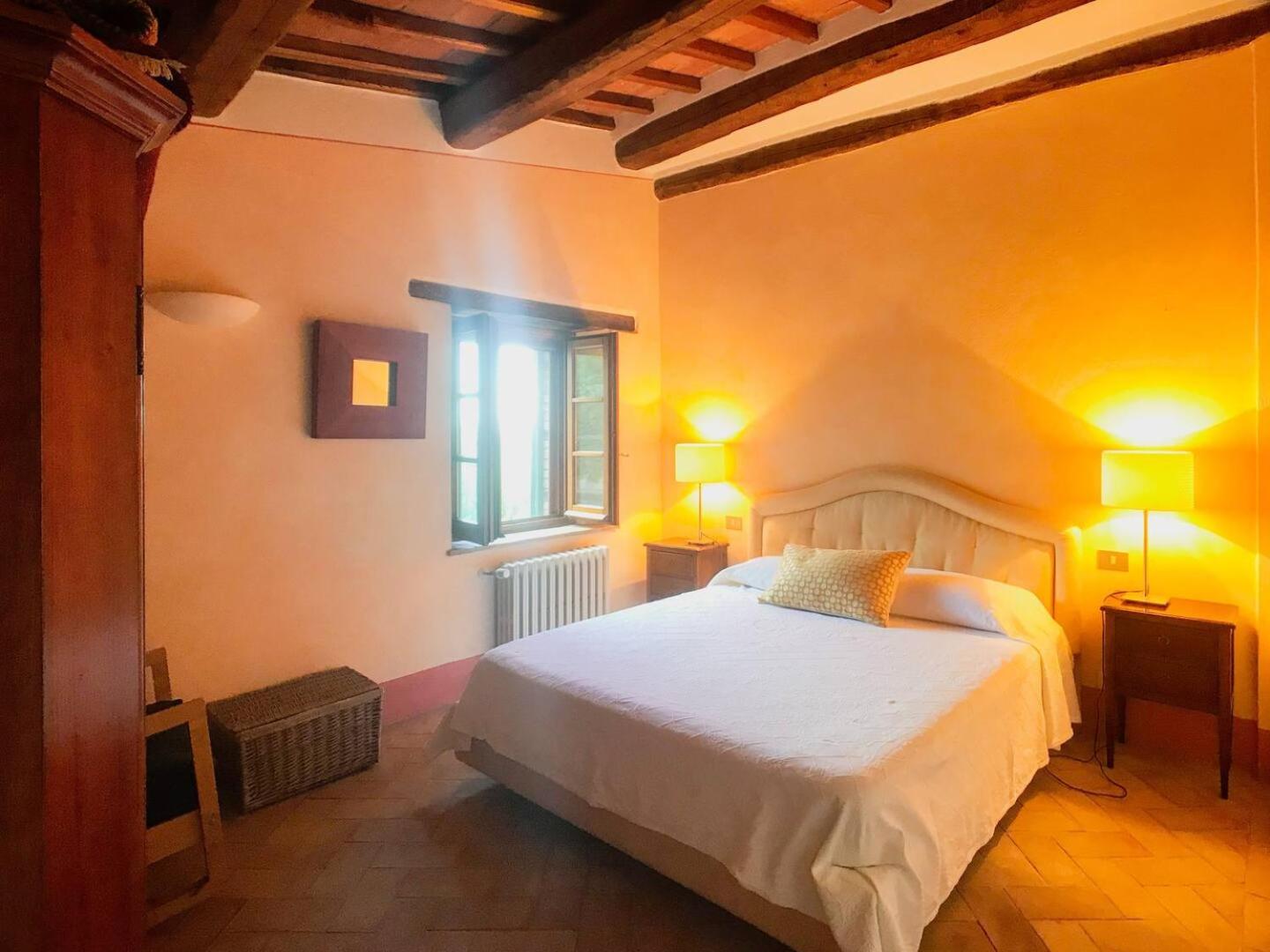 La Terrazza, elegant Tuscan stone house with garden and terrace in Cetona photo 3