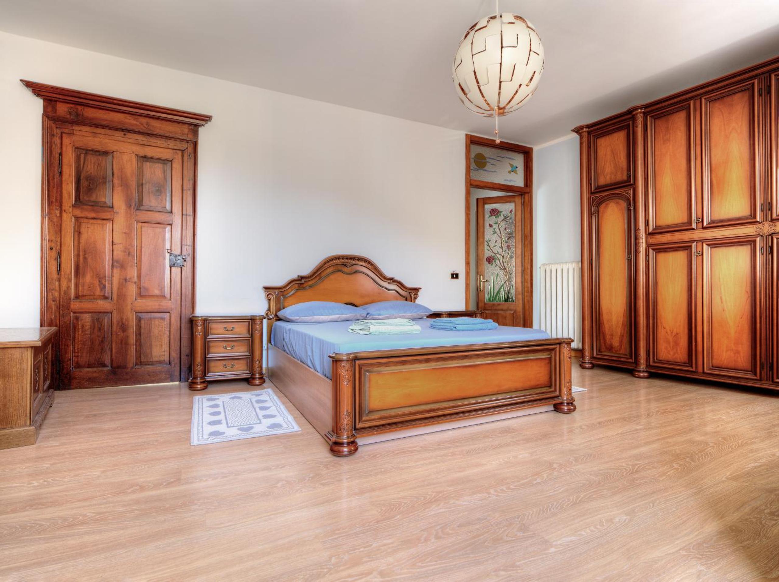 Tibaldi Sette view 5