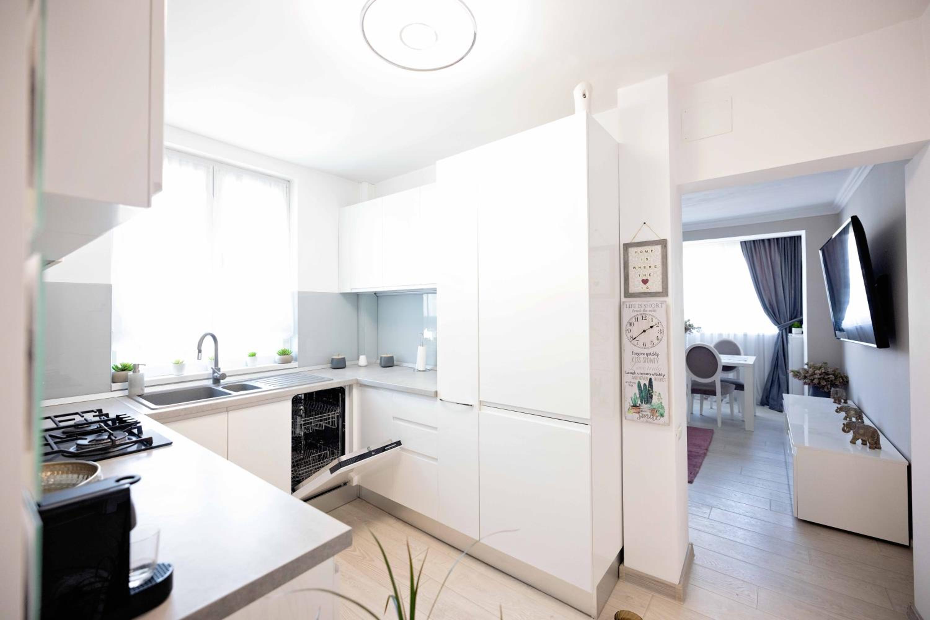 Joyful apartment view 5