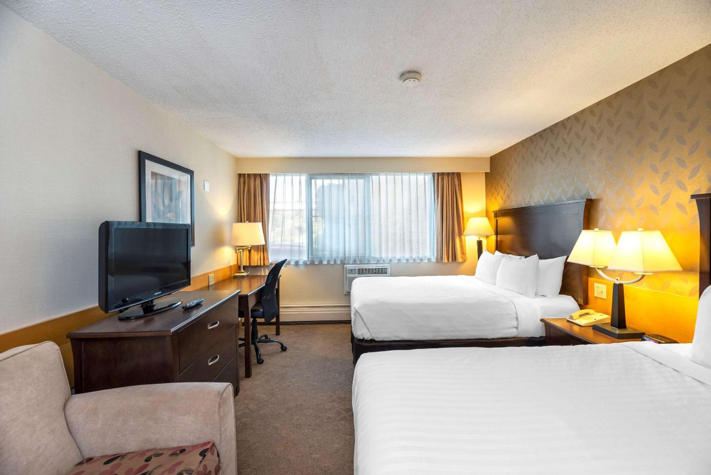 Prestige Riverside Lodge Quesnel