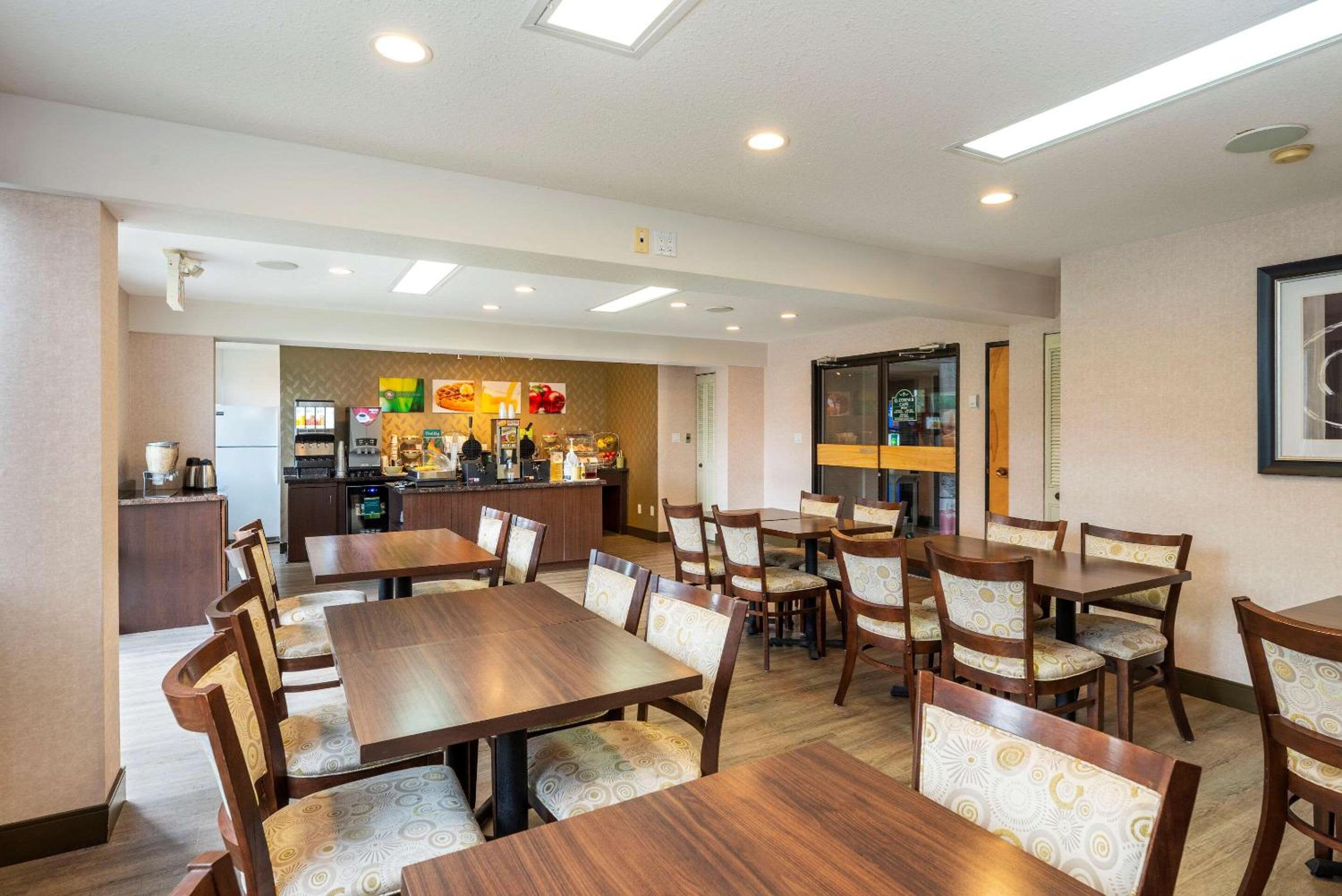 Prestige Riverside Lodge Quesnel