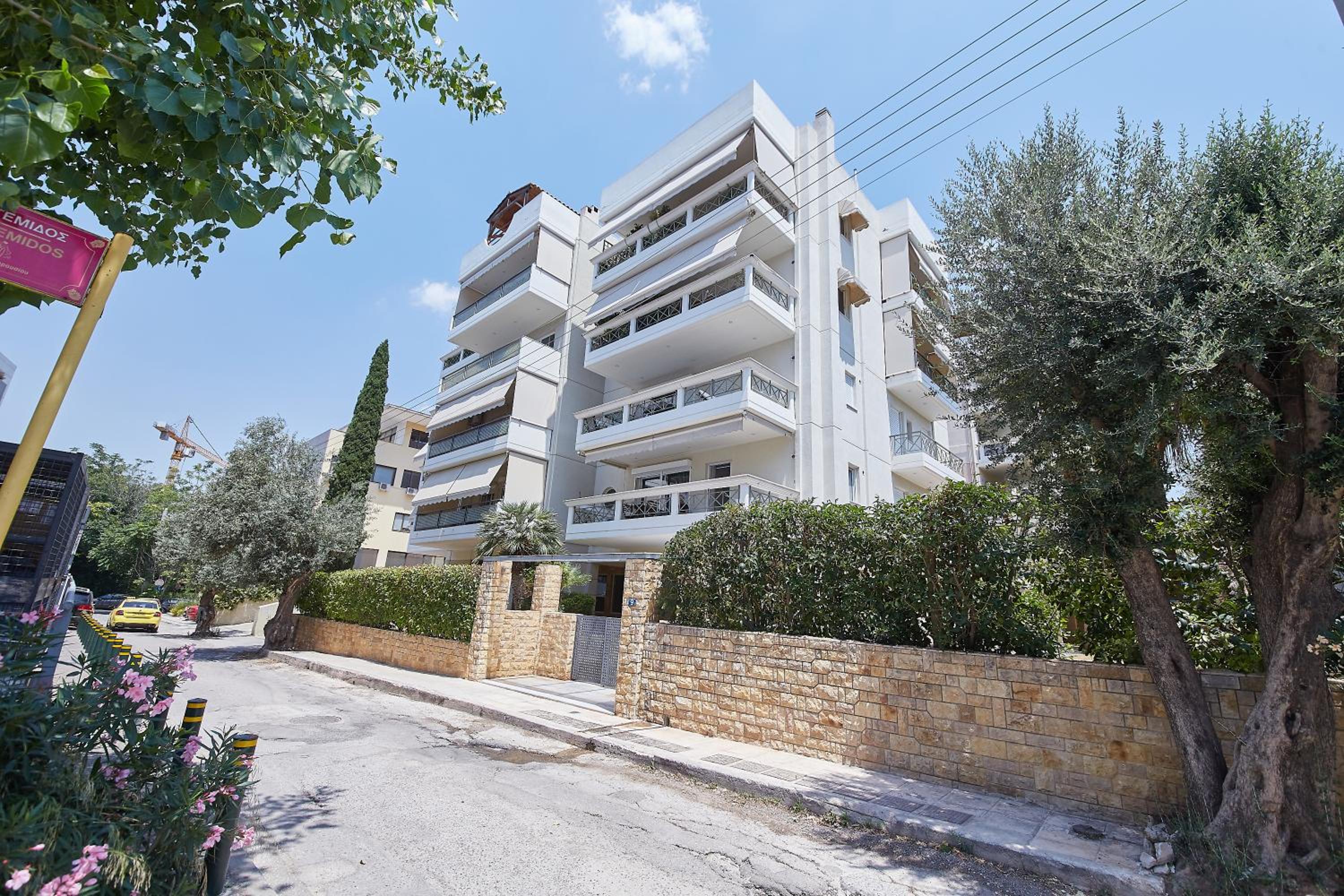 CASA MYRlAM Marousi -View & Private Parking-