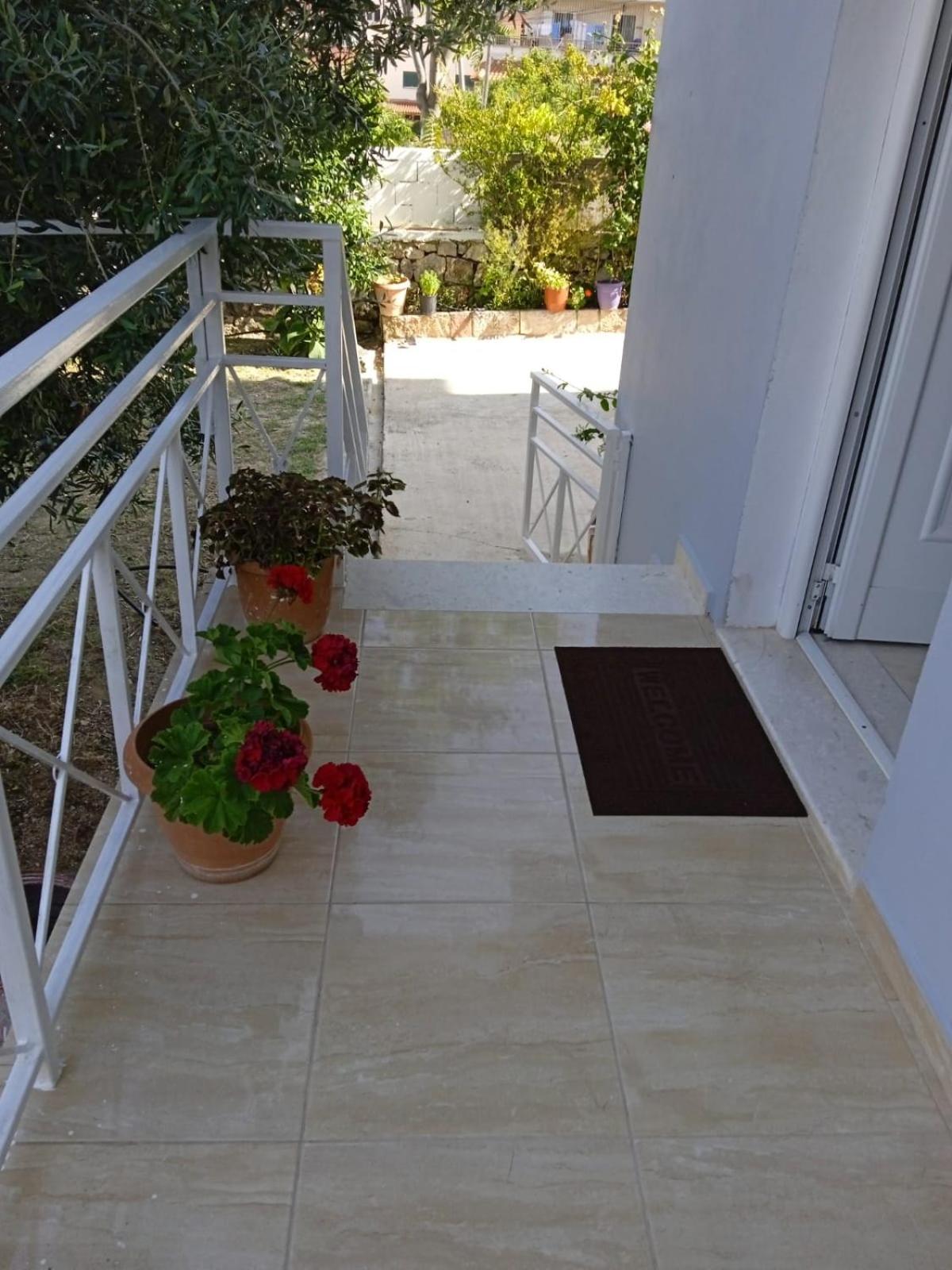 Mariana Apartments