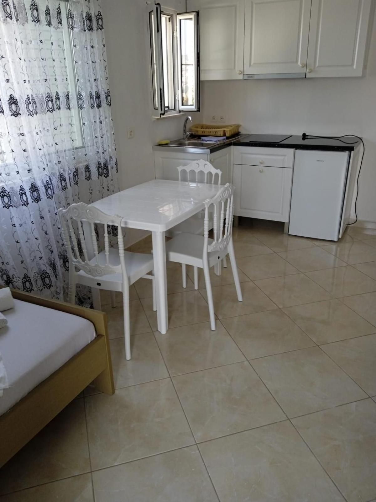 Mariana Apartments