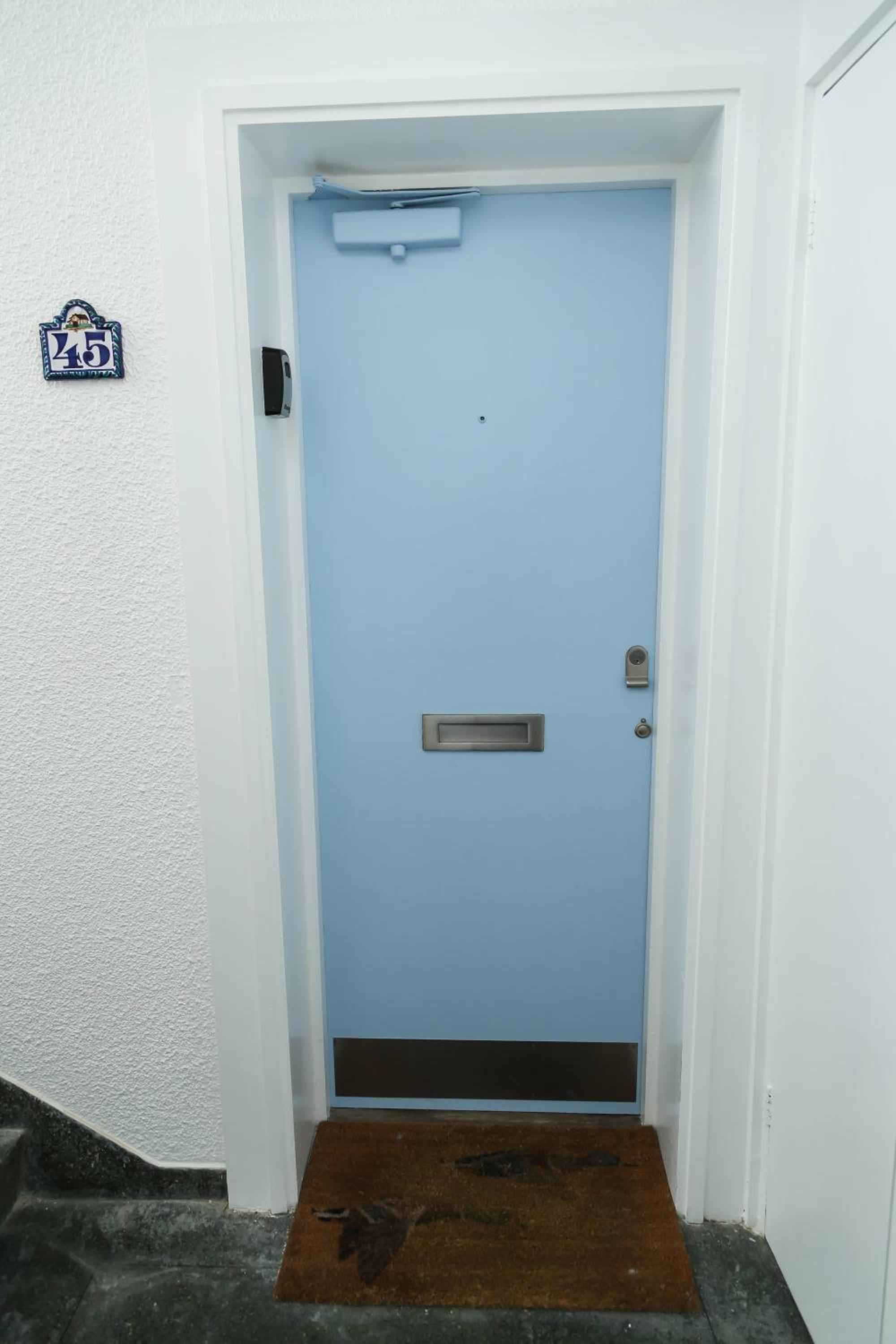 Tides - Beach front apartment in Bracklesham Bay view 3