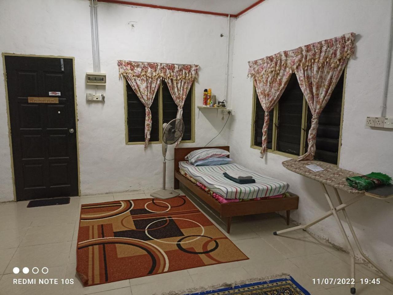 Homestay Tok Abah Kuala Rompin 1 Bilik Tidur photo 8