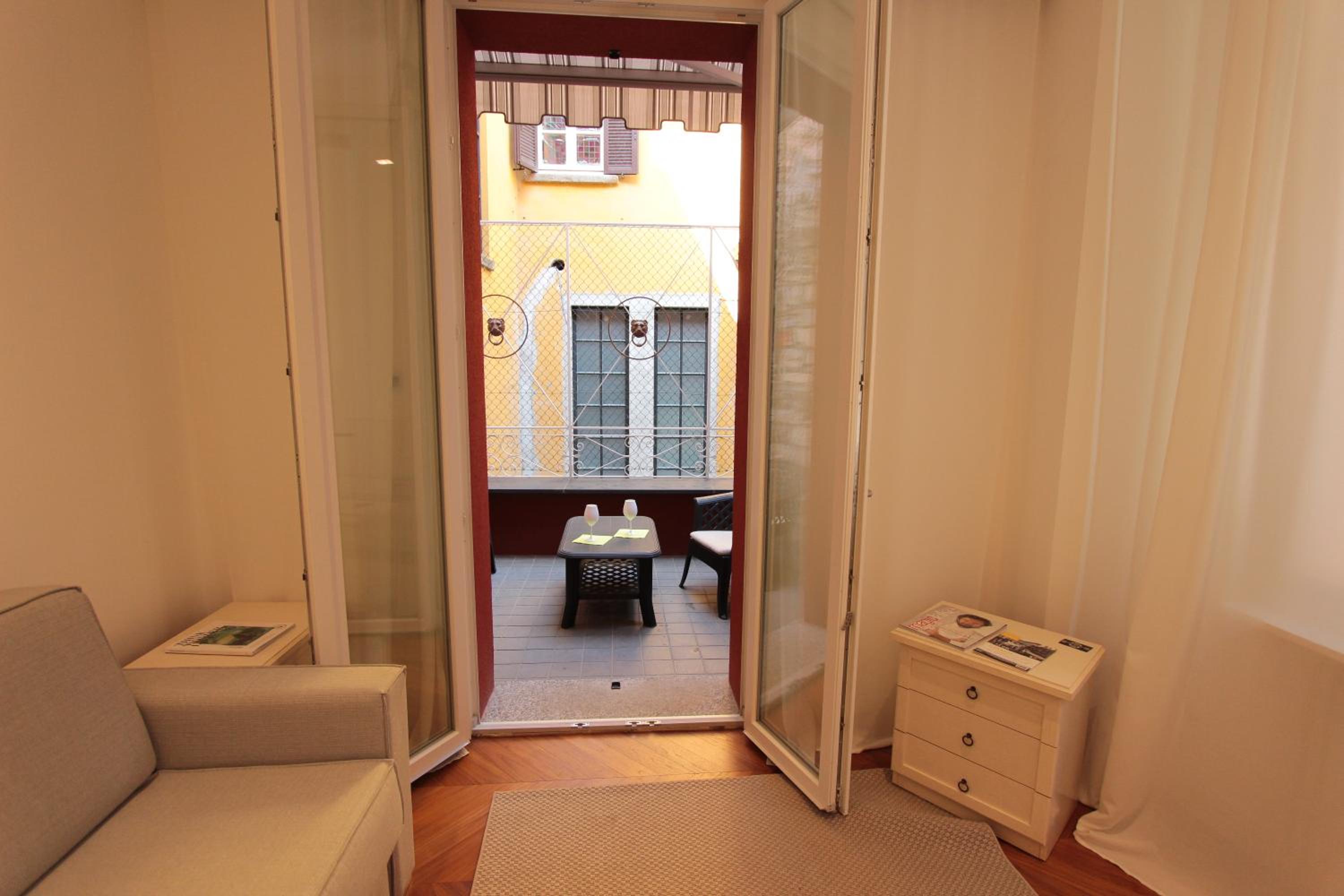 Casa Leonica view 5