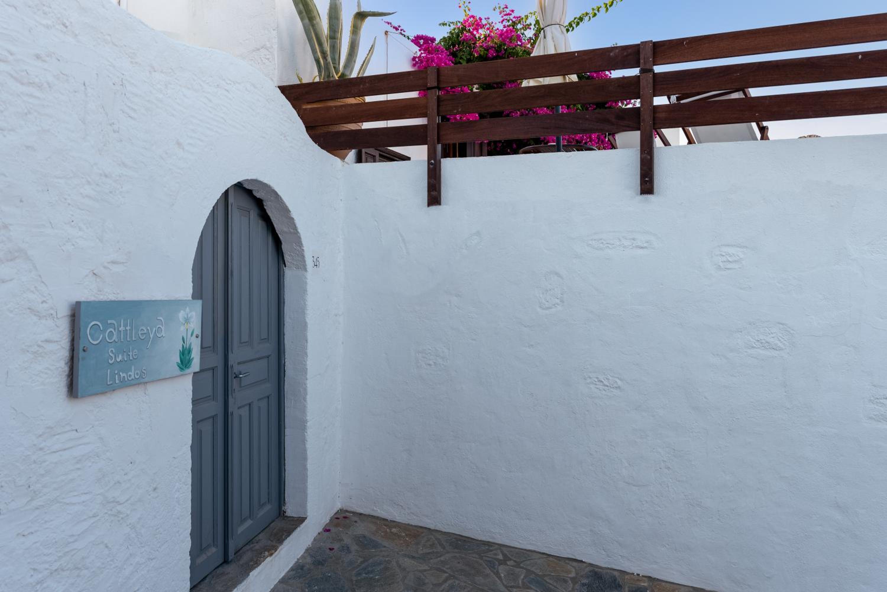 Hotel cattleya suite lindos - Image 1