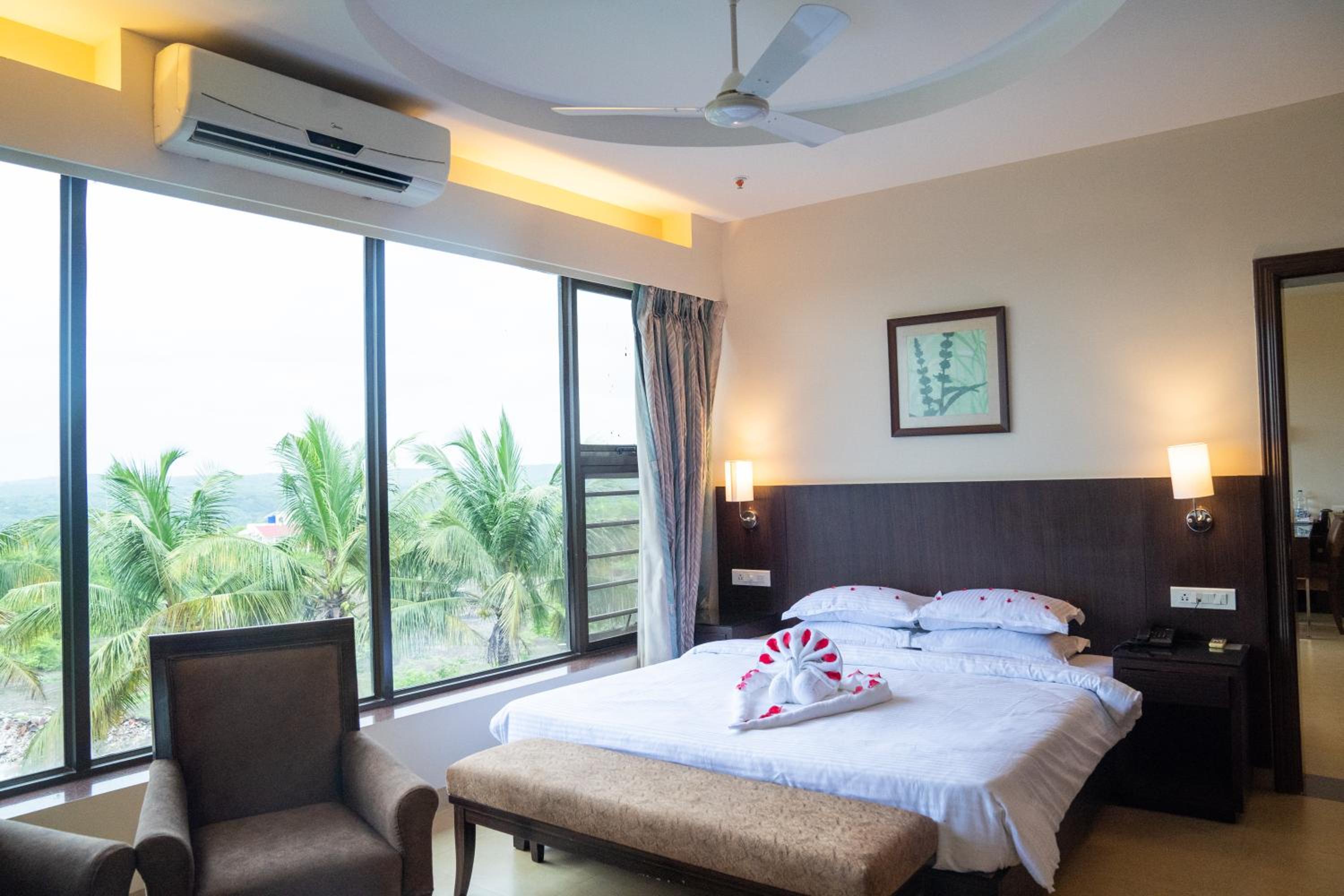 Greenleaf The Resort & Spa, Ganpatipule