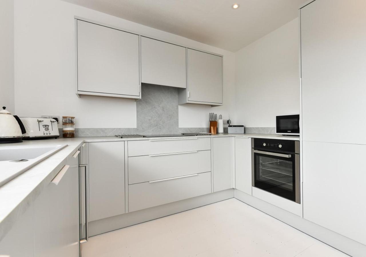 4 Bed in Abersoch oc-21tan