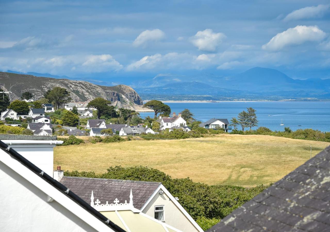 4 Bed in Abersoch oc-21tan