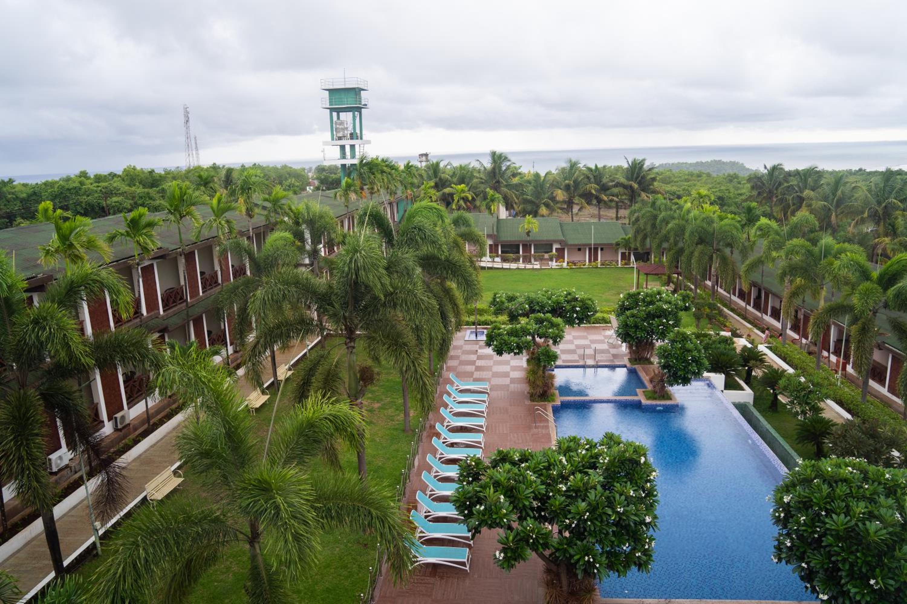 Greenleaf The Resort & Spa, Ganpatipule