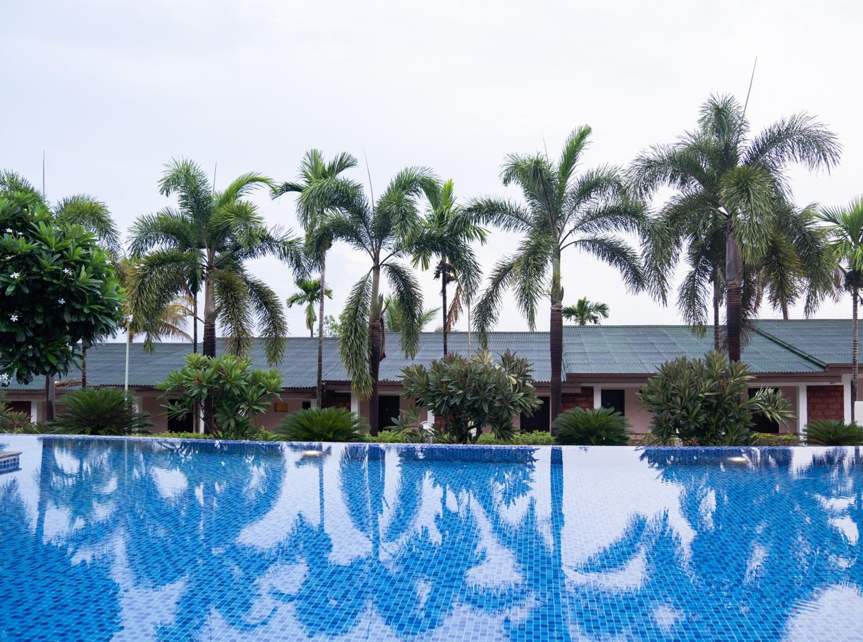 Greenleaf The Resort & Spa, Ganpatipule