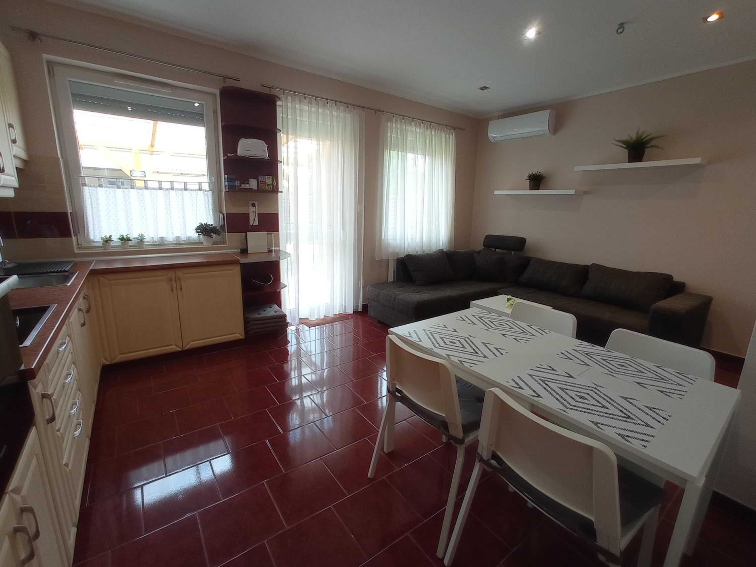 Budapest Airport Apartment view 3