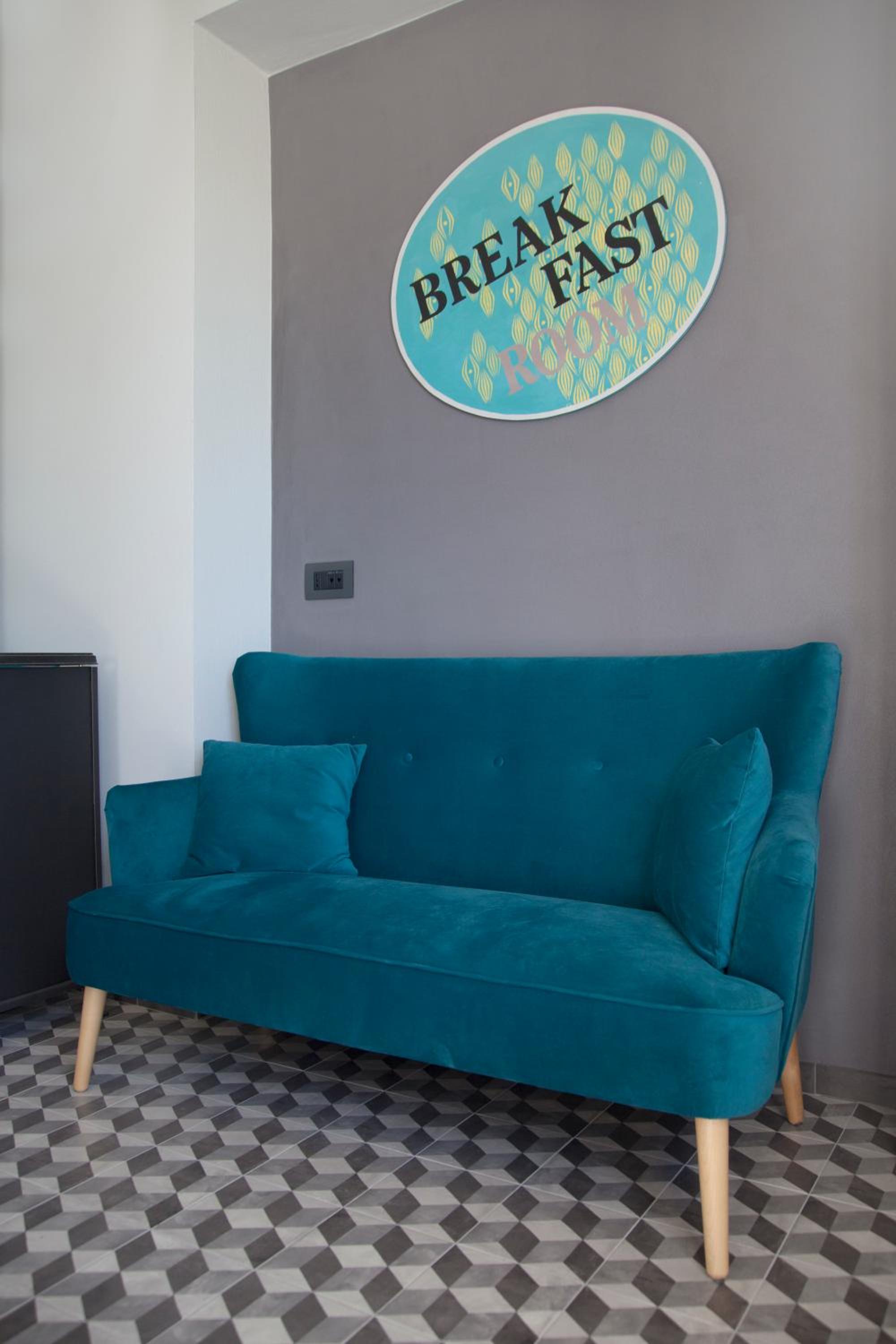Moncrivel Rooms & Relax