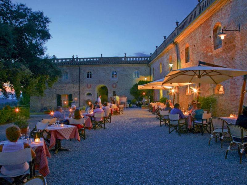 Incantevole borgo con piscine
