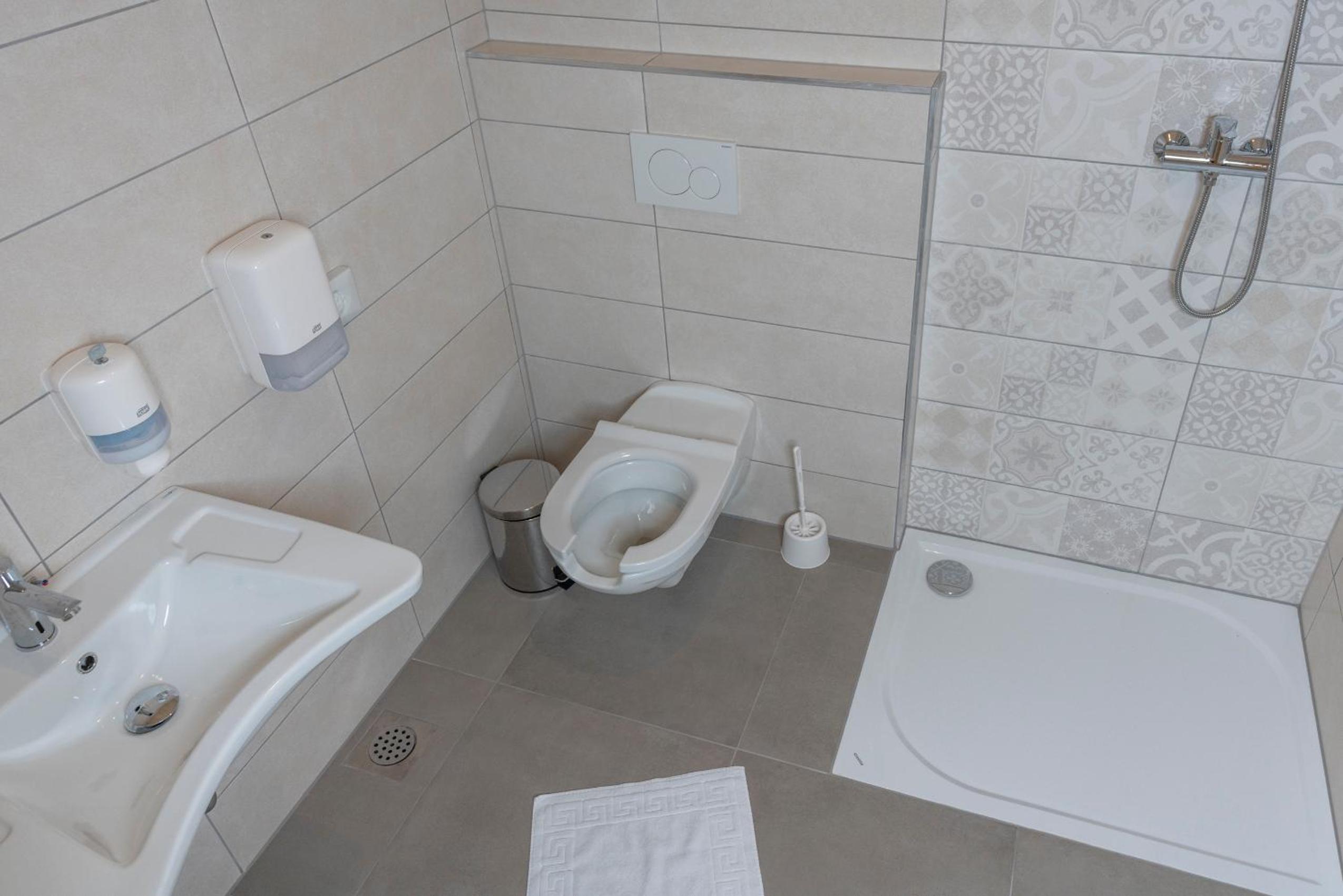 Photo 23