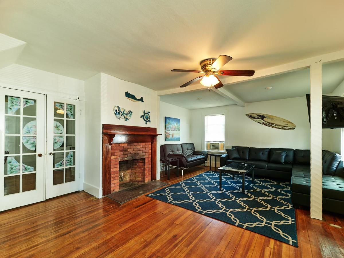 7 Beachside inn - Property Image 13