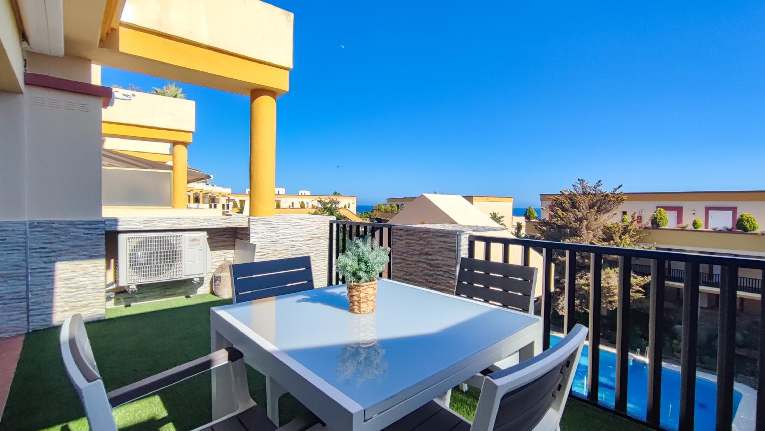 OleHolidays 233 Romana Playa vistas al mar view 4