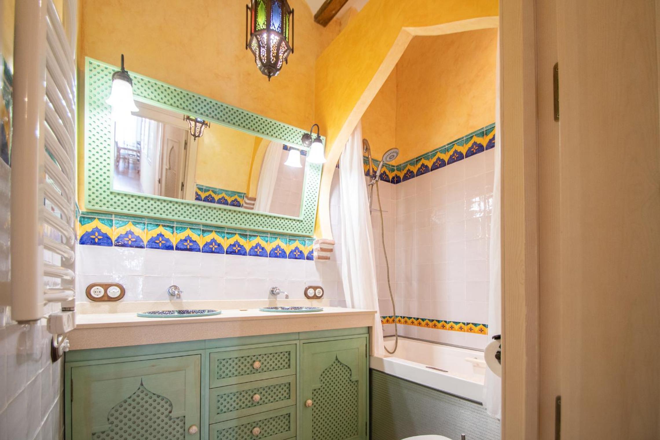 Apartamento Sherezade y la ciudad de Cádiz