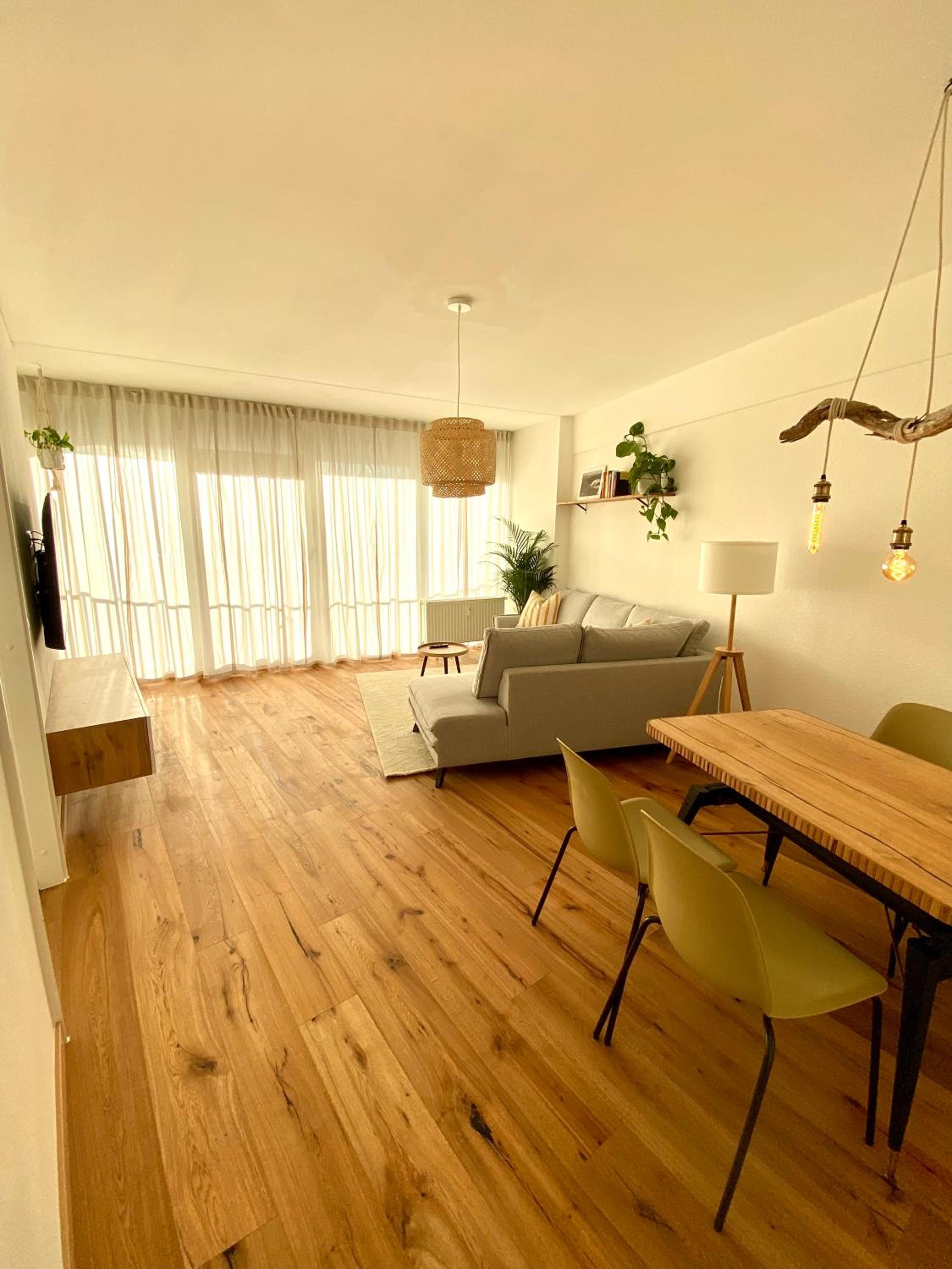 Best Butler Skyline Lodge City Apartment Netflix